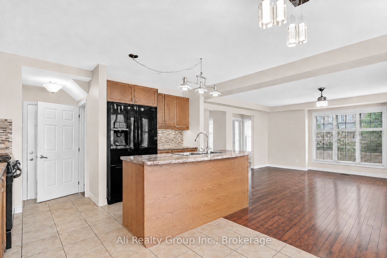 3022 Freshwater Way, Barrhaven, ON K2J 3V5 photo 5