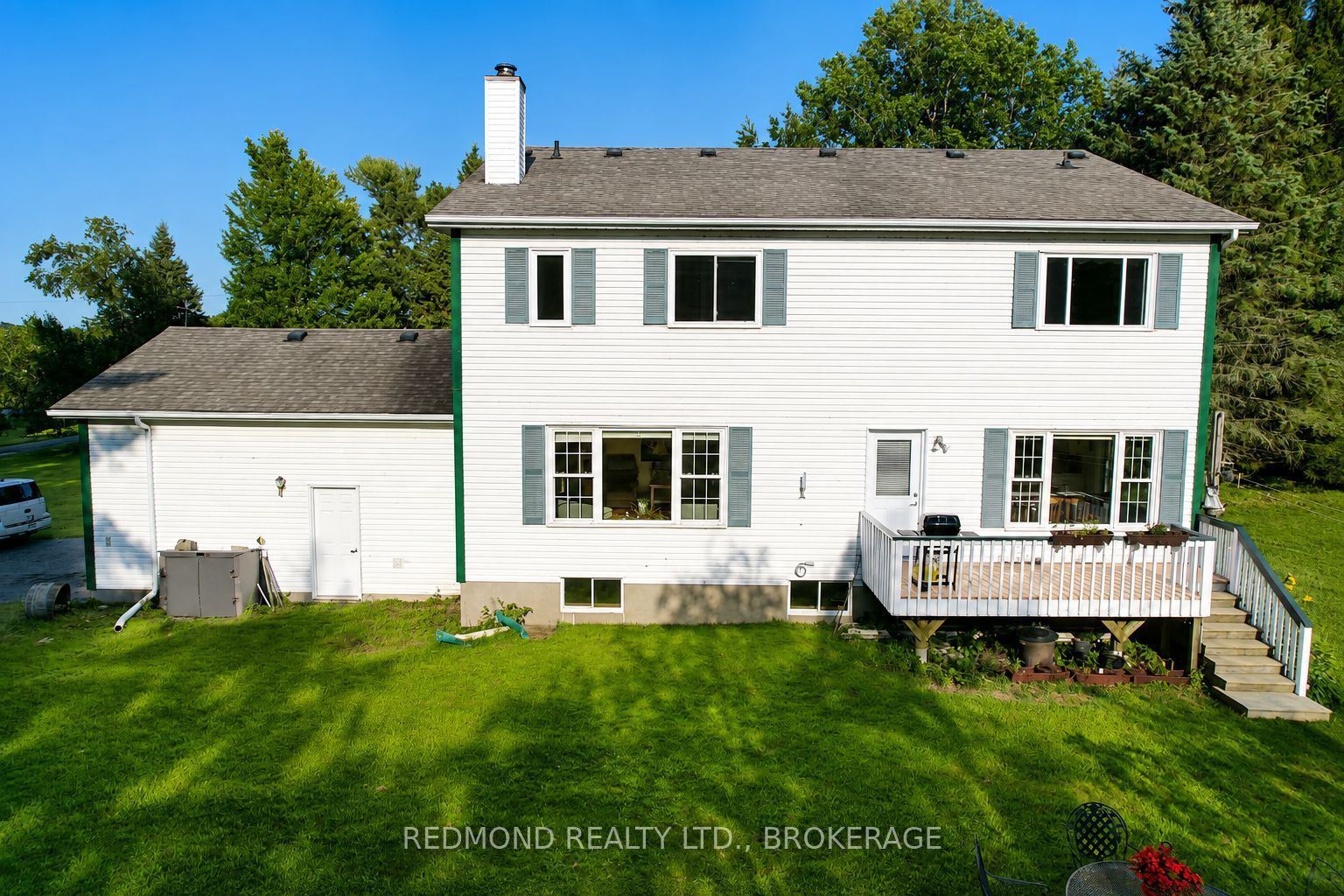 229 Howe Island Ferry Road, Front of Leeds & Seeleys Bay, ON K7G 2V5 photo 3