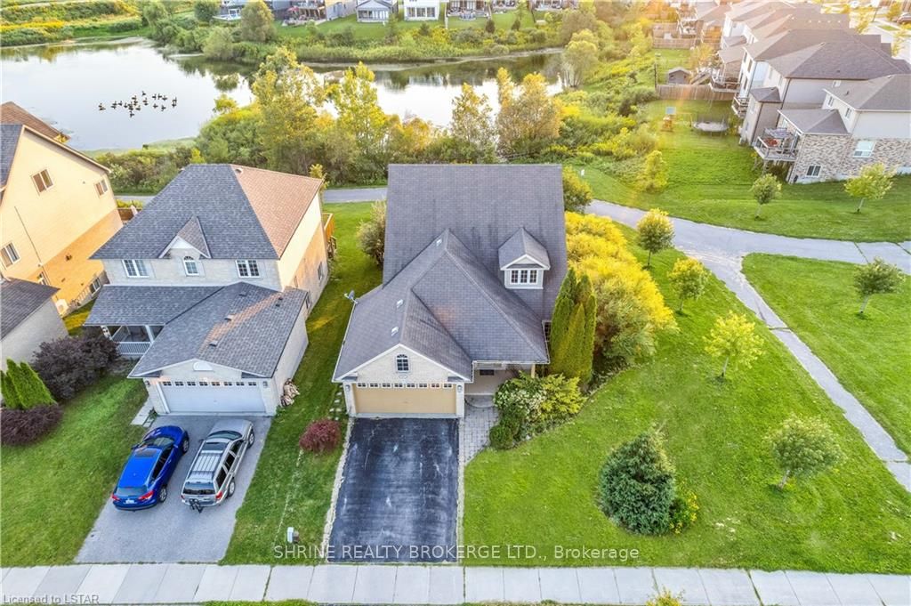 1841 Foxwood Avenue Upper, London North, ON N6G 0C4 photo 3