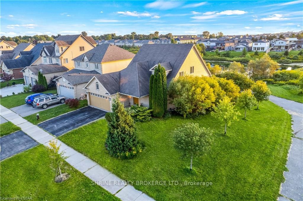 1841 Foxwood Avenue Upper, London North, ON N6G 0C4 photo 4