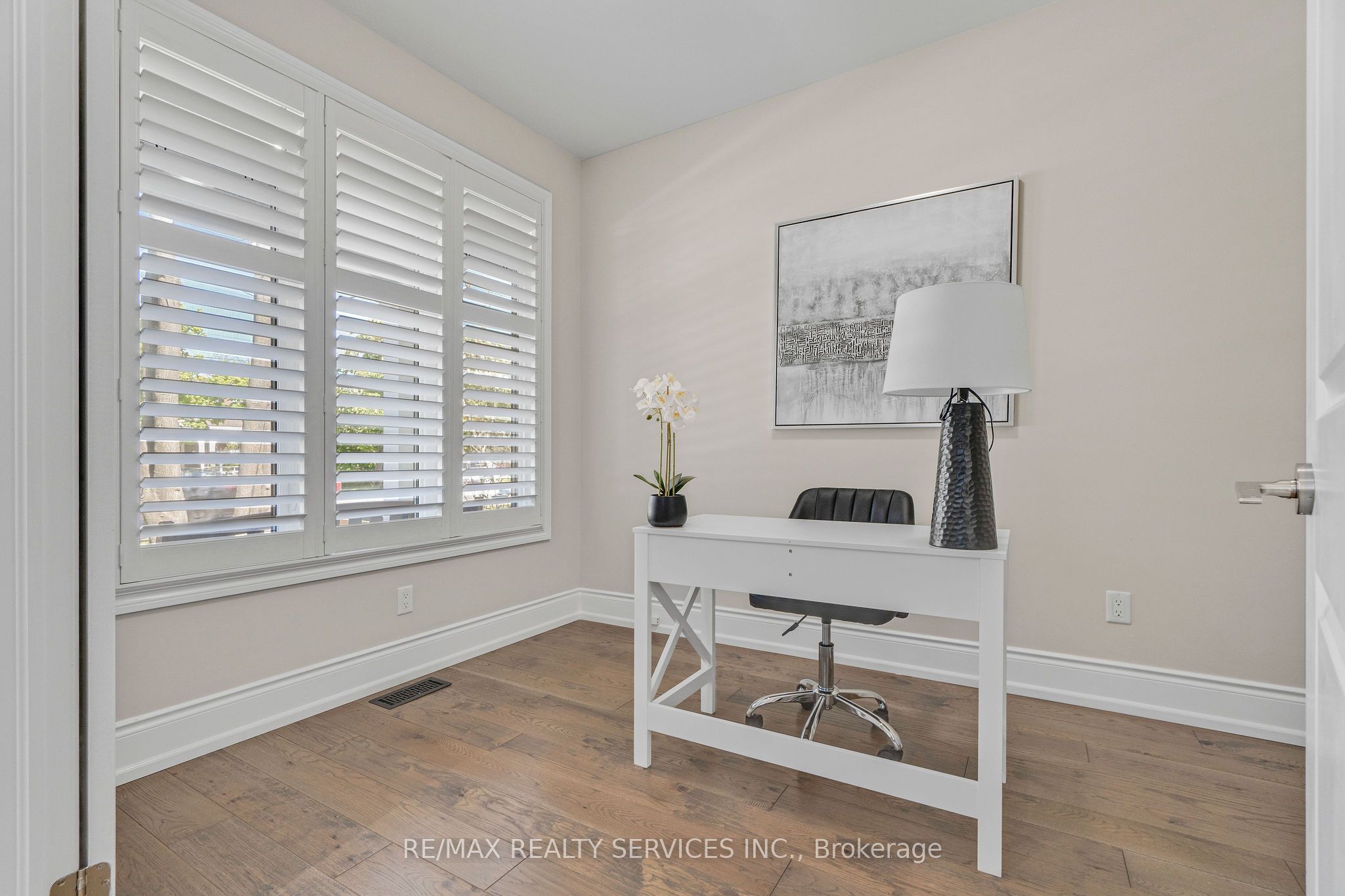 958 Beach Boulevard, Hamilton, ON L8H 6Z4 photo 5