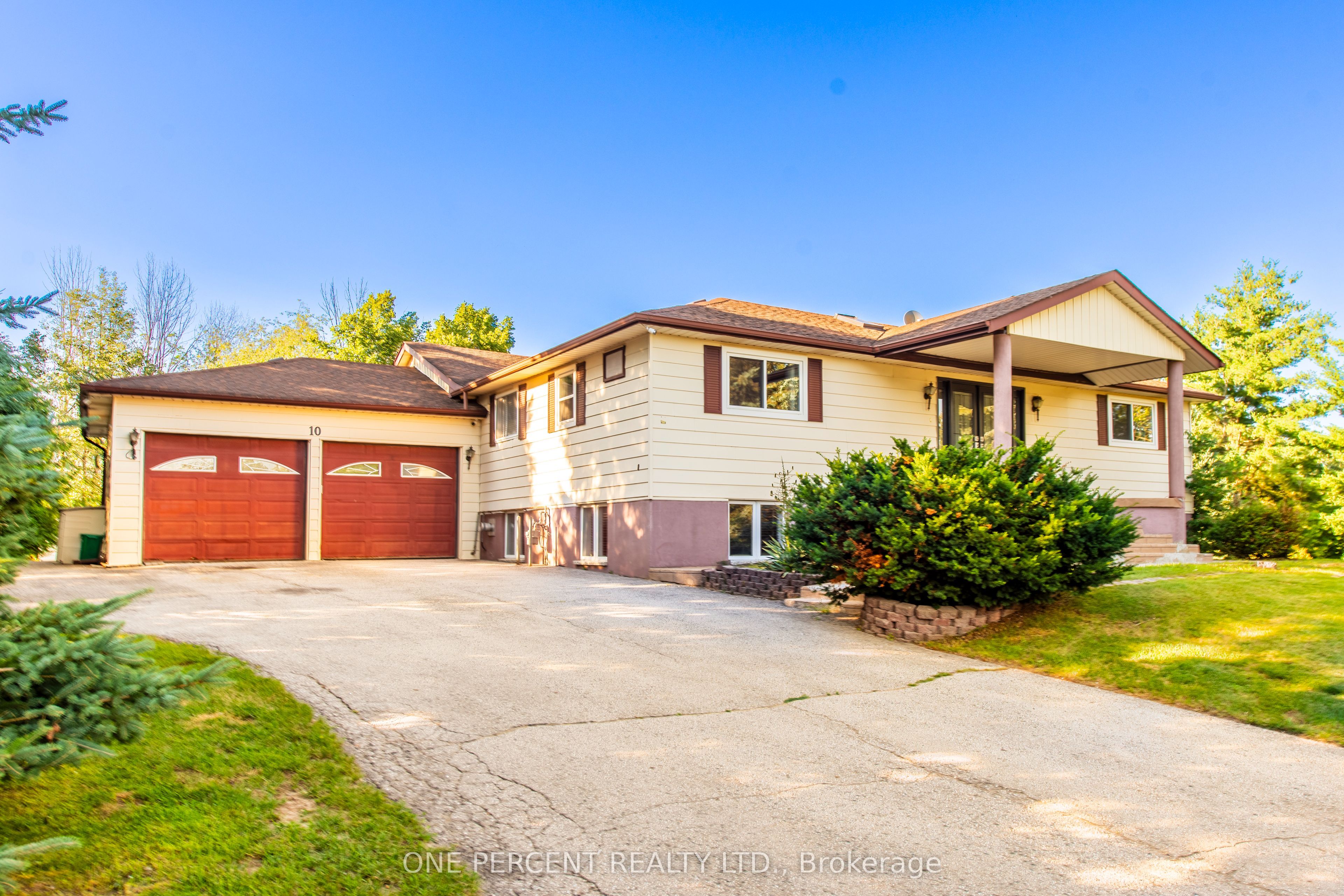 10 Campbell Drive, Mono, ON L9W 5R4 photo 2