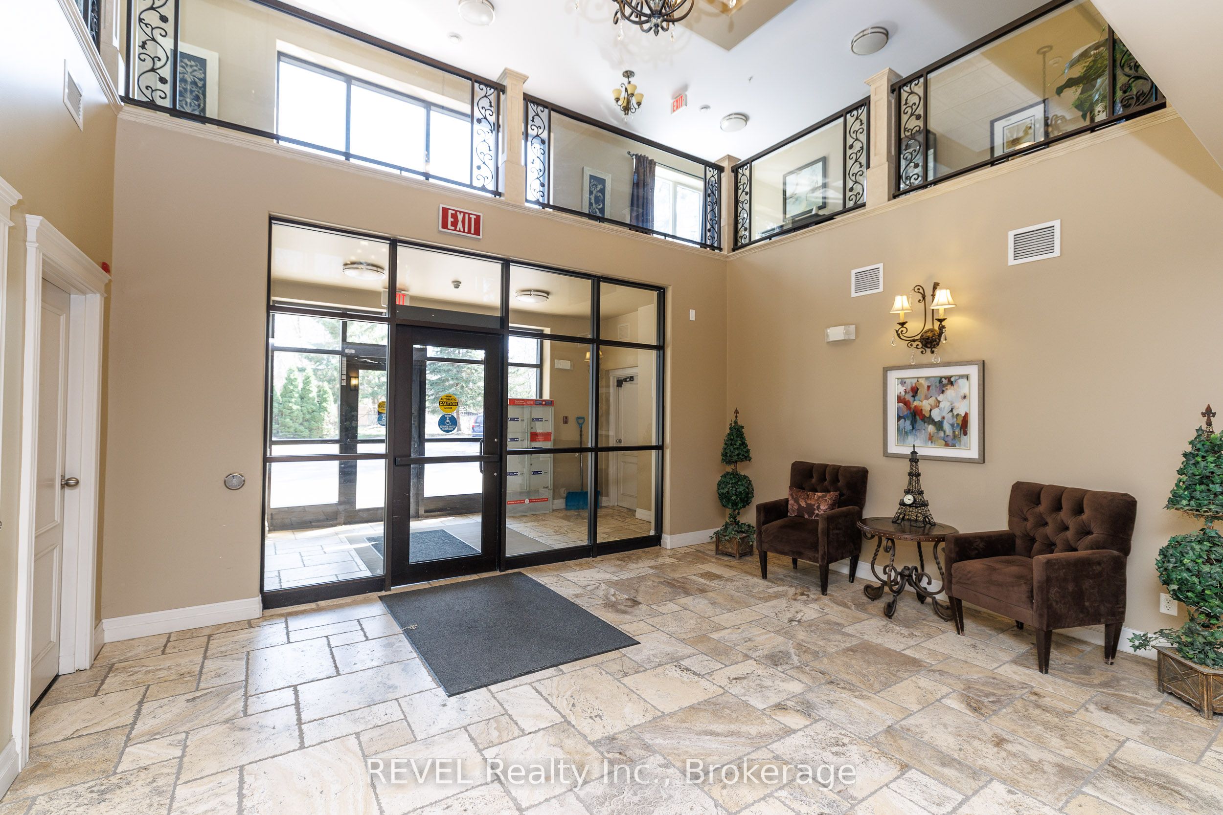 2799 St. Paul Avenue 212, Niagara Falls, ON L2J 2L3 photo 5