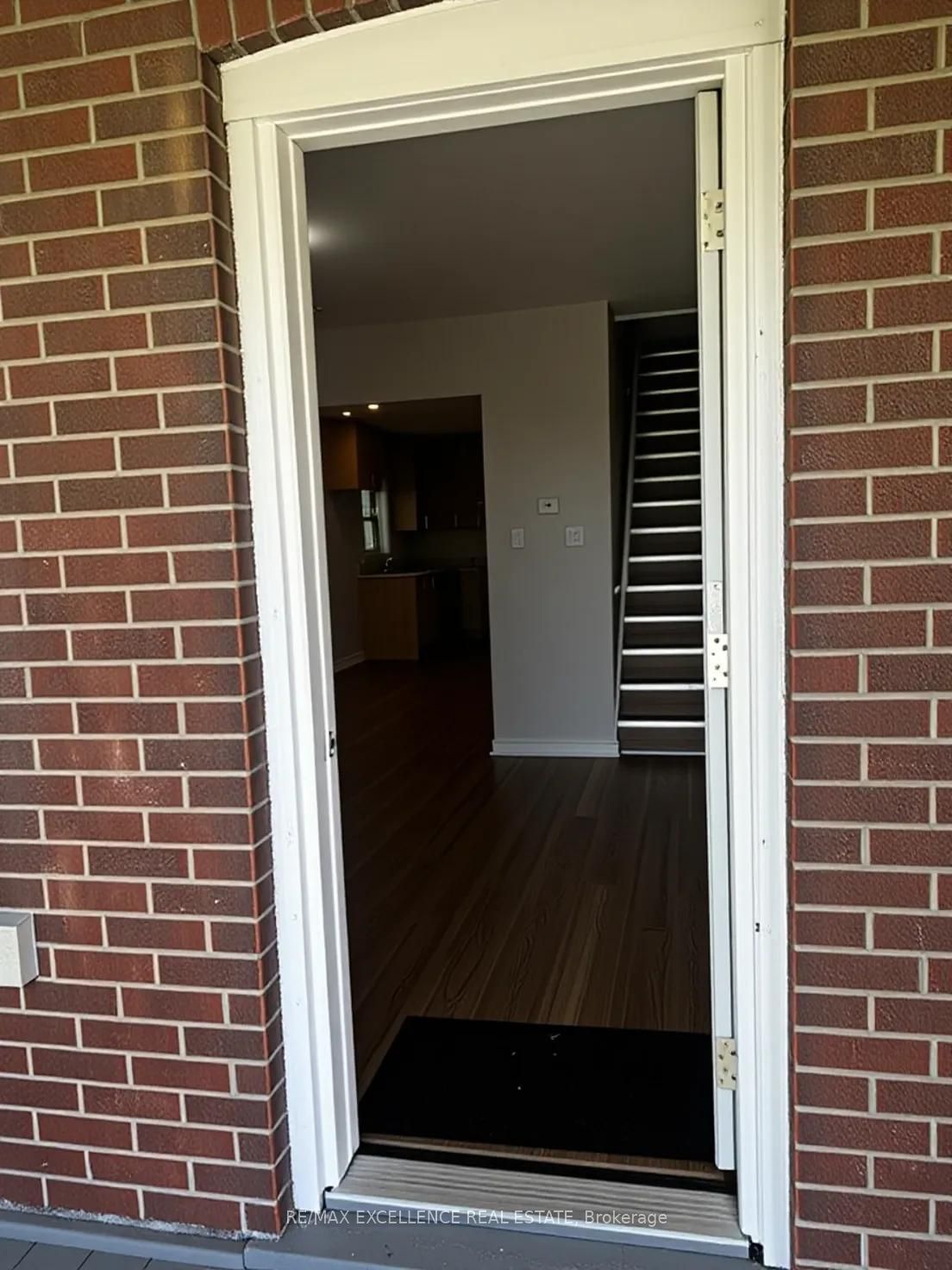 4255 STANLEY Avenue, Niagara Falls, ON L2G 4Z3 photo 3
