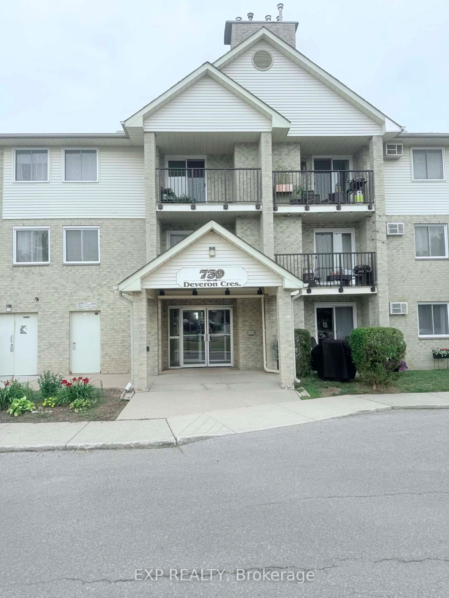 739 Deveron Crescent 210, London South, ON N5Z 4Y1 photo 2