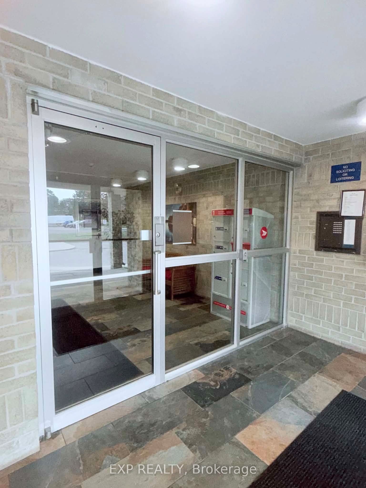 739 Deveron Crescent 210, London South, ON N5Z 4Y1 photo 4