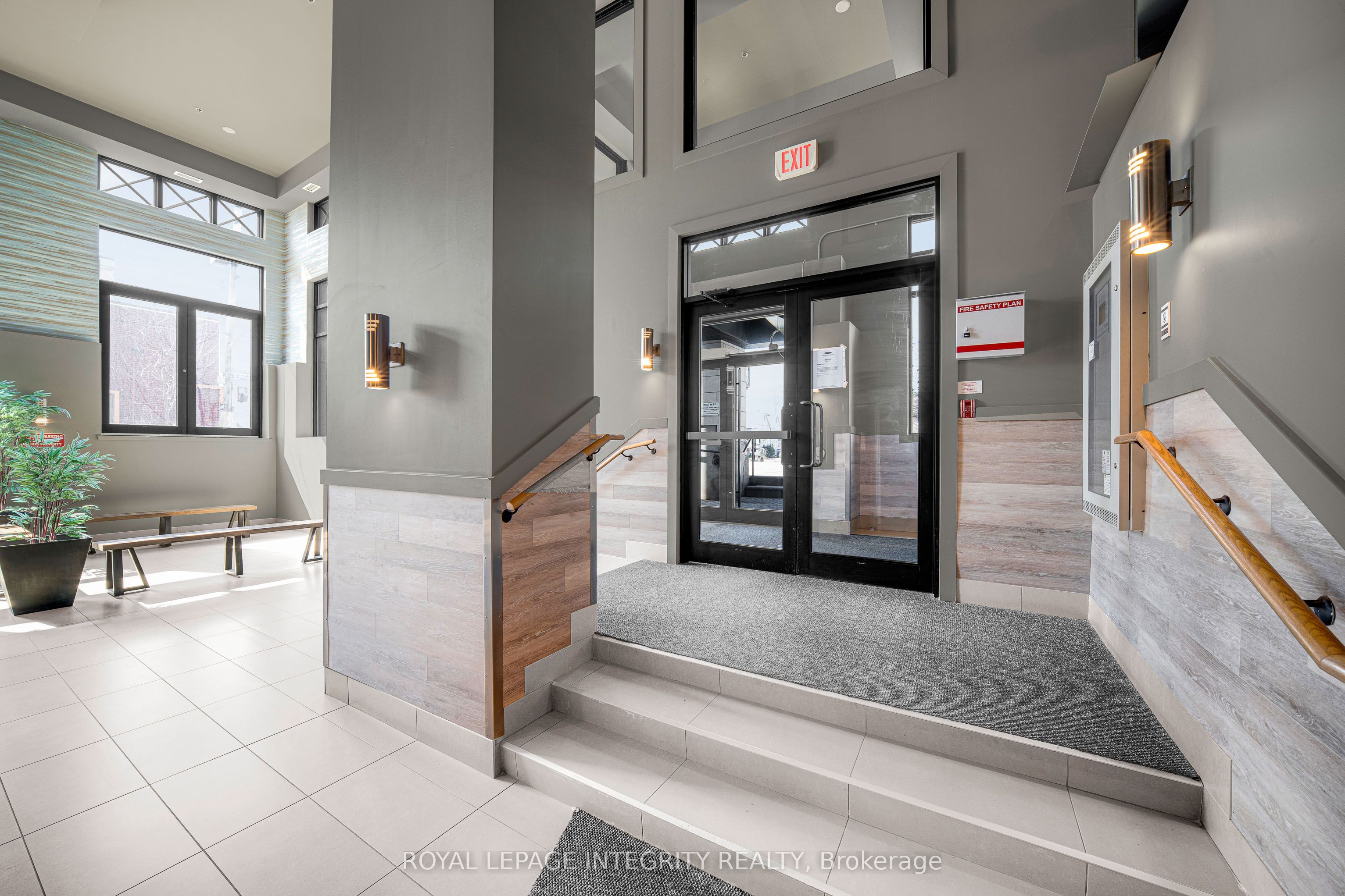 429 Kent Street 320, Ottawa Centre, ON K2P 1B5 photo 5