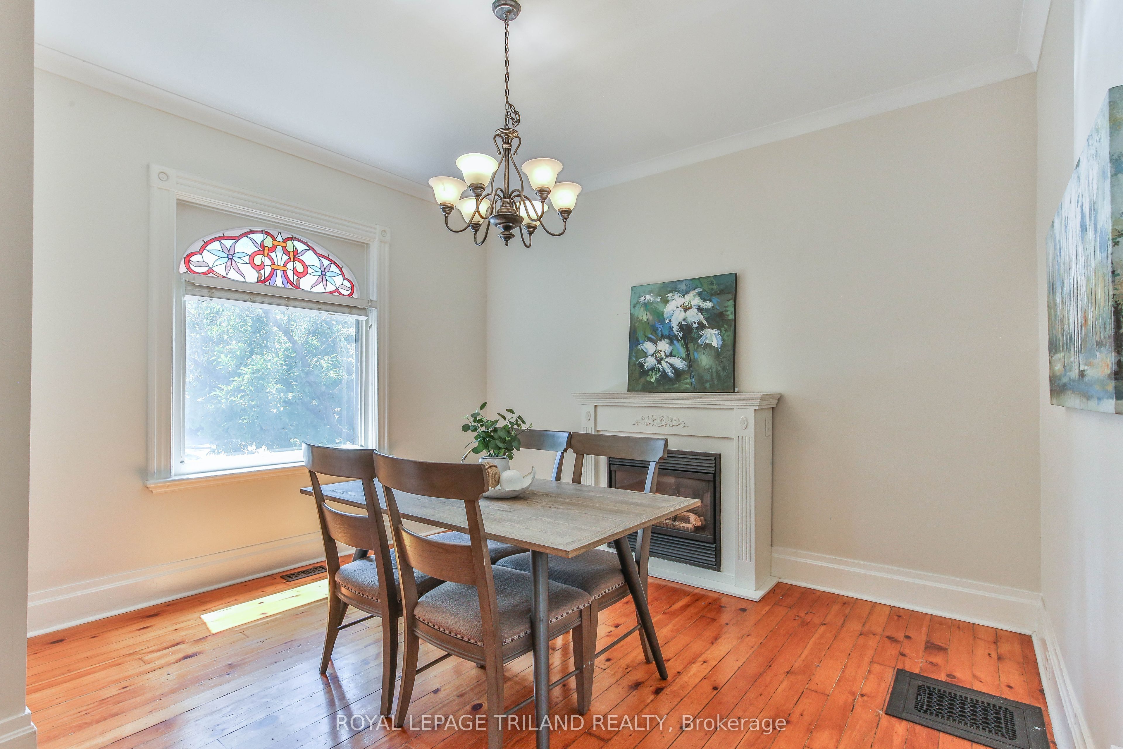 38 BYRON Avenue E, London South, ON N6C 1C5 photo 5