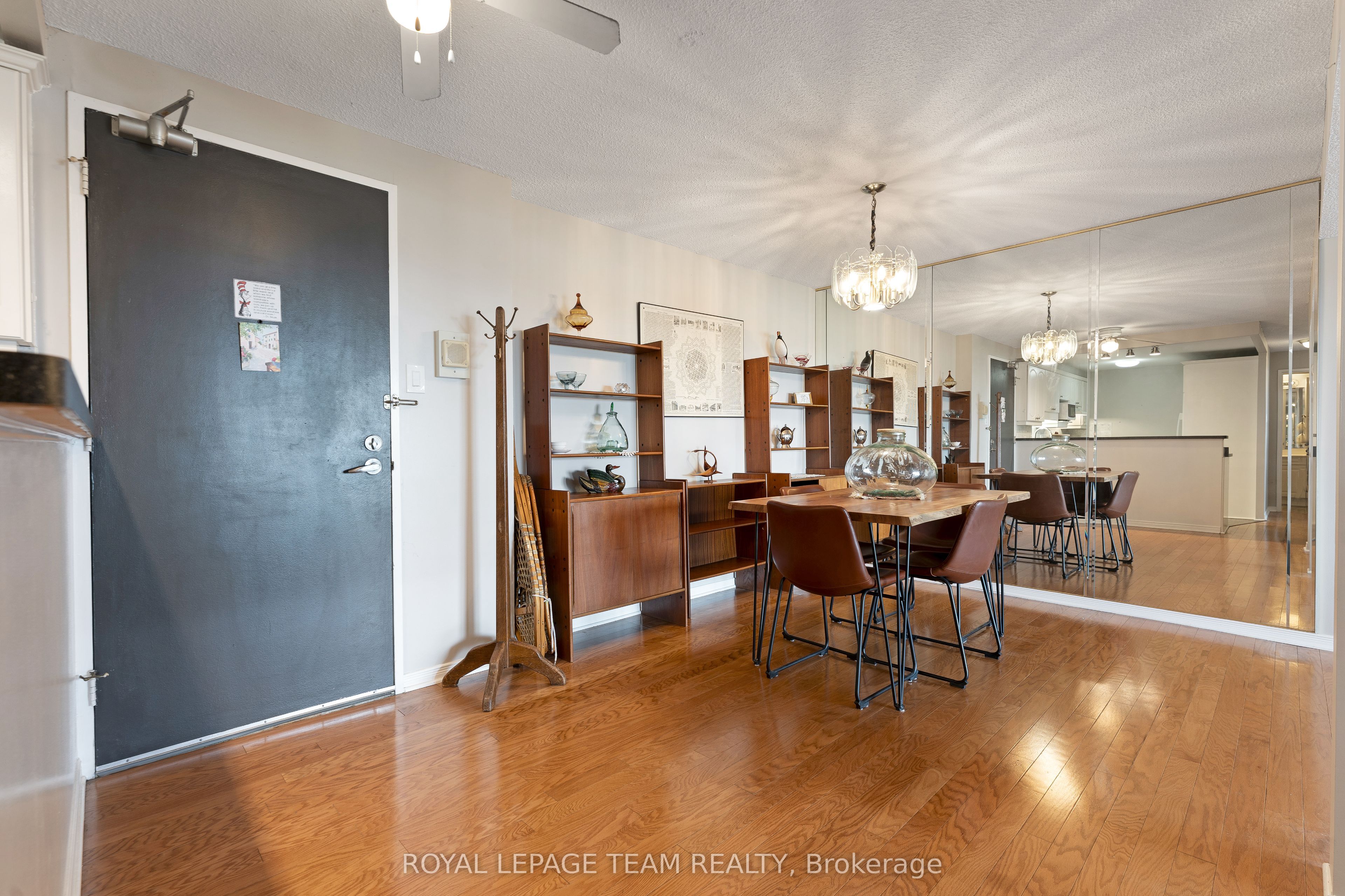 415 Greenview Avenue 1402, Britannia - Lincoln Heights and Area, ON K2B 8G5 photo 4