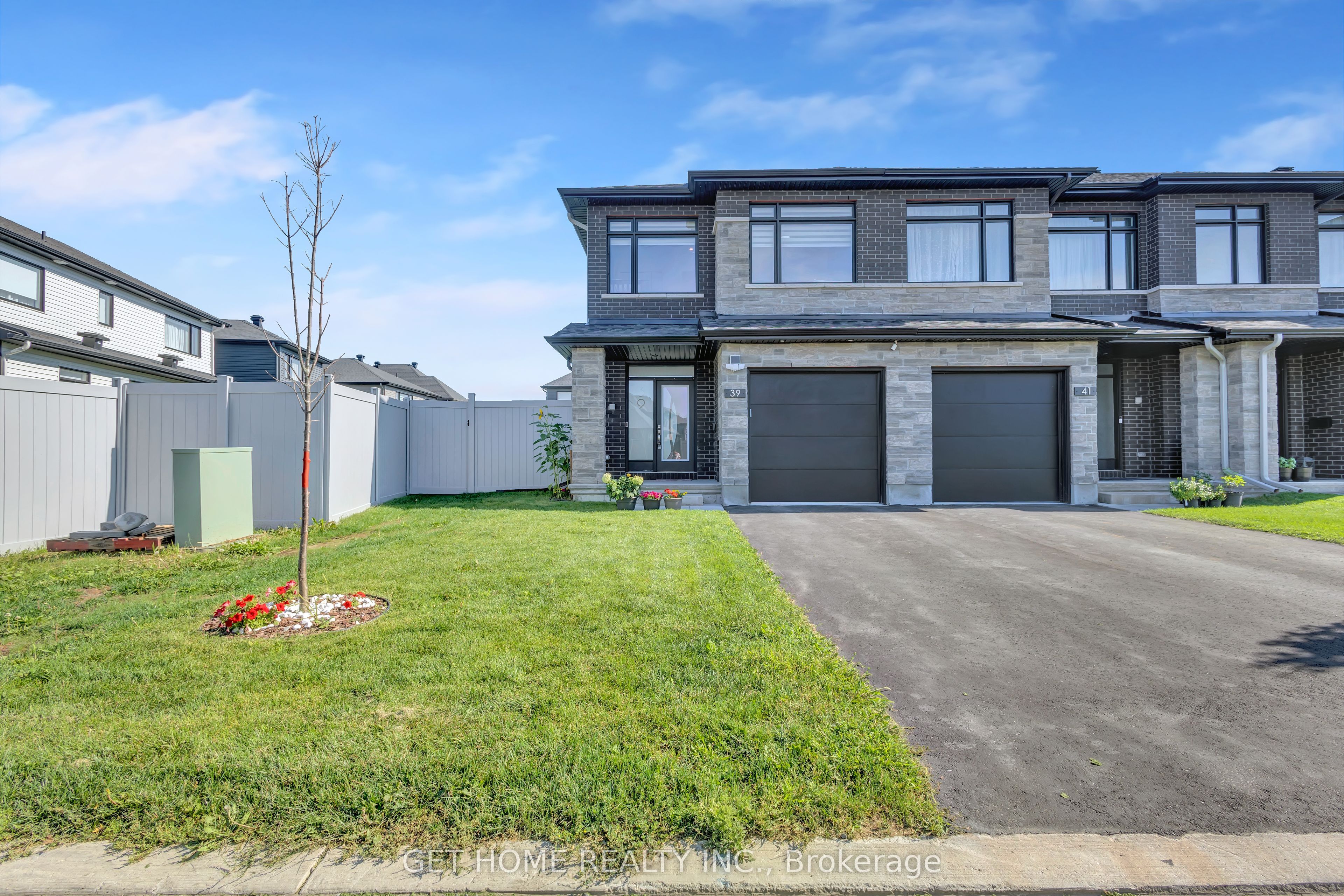 39 Hermes Avenue, Blossom Park - Airport and Area, ON K4M 0K7