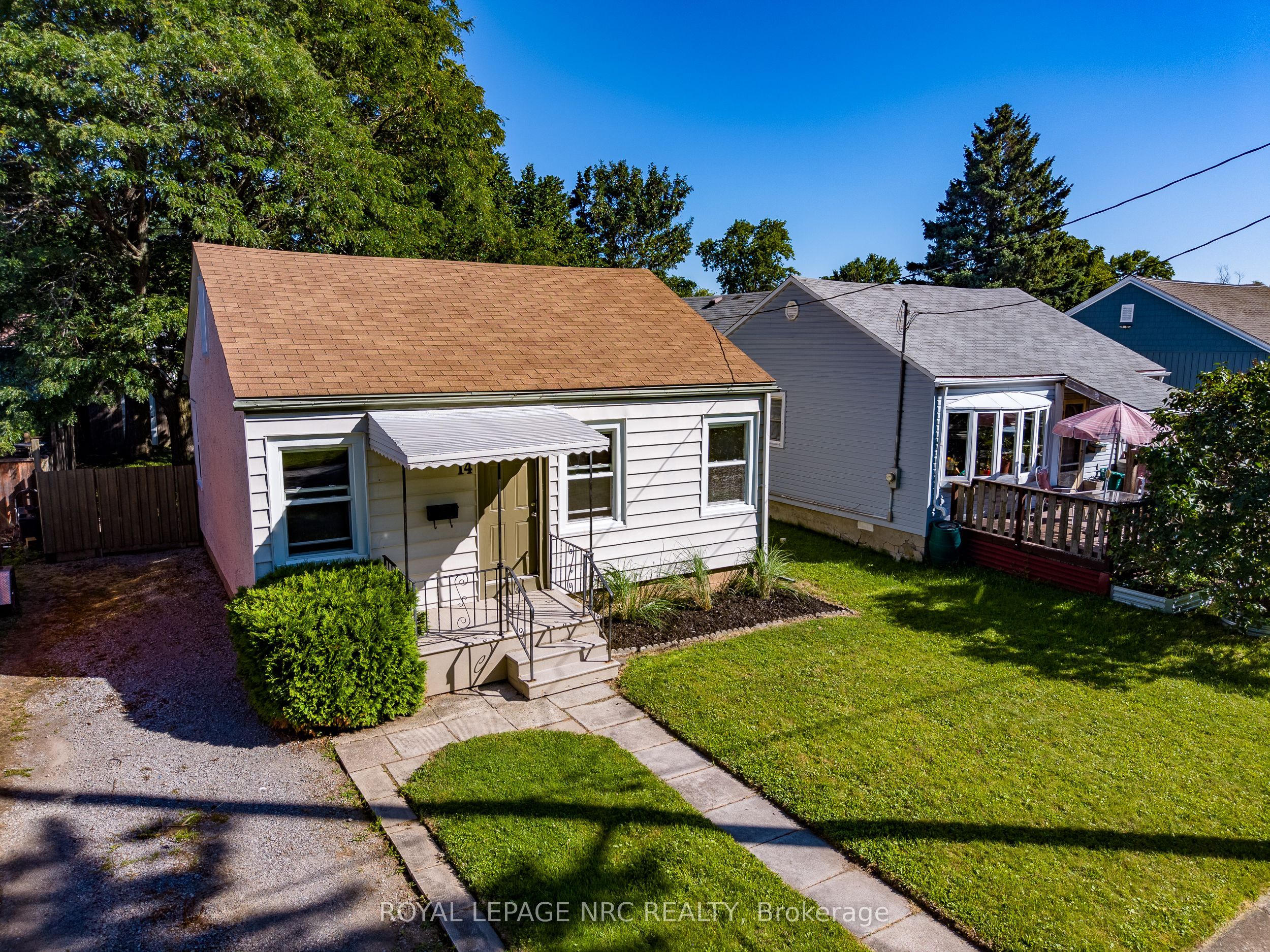 14 Hilda Street, St. Catharines, ON L2S 1Z8