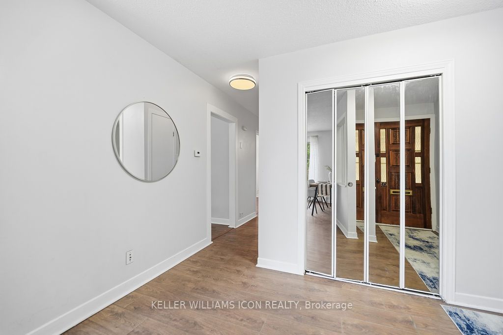 313 Savard Avenue, Vanier and Kingsview Park, ON K1L 7S1 photo 4