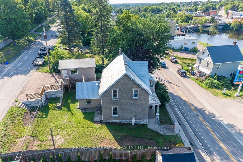 131 Bonnechere Street W, Bonnechere Valley, ON K0J 1T0 photo 3