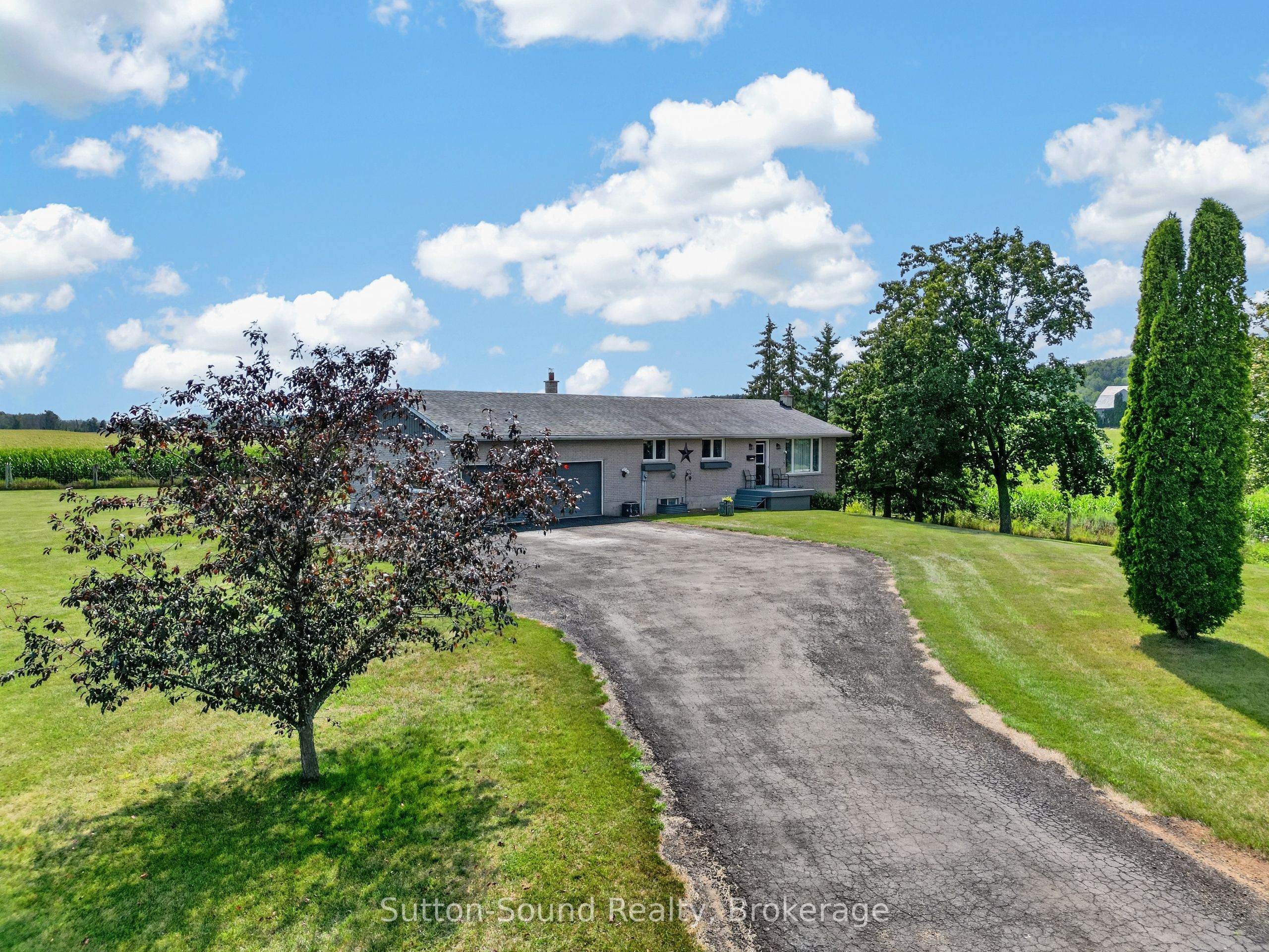 383256 DAWSON Road, Georgian Bluffs, ON N0H 1S0 photo 2