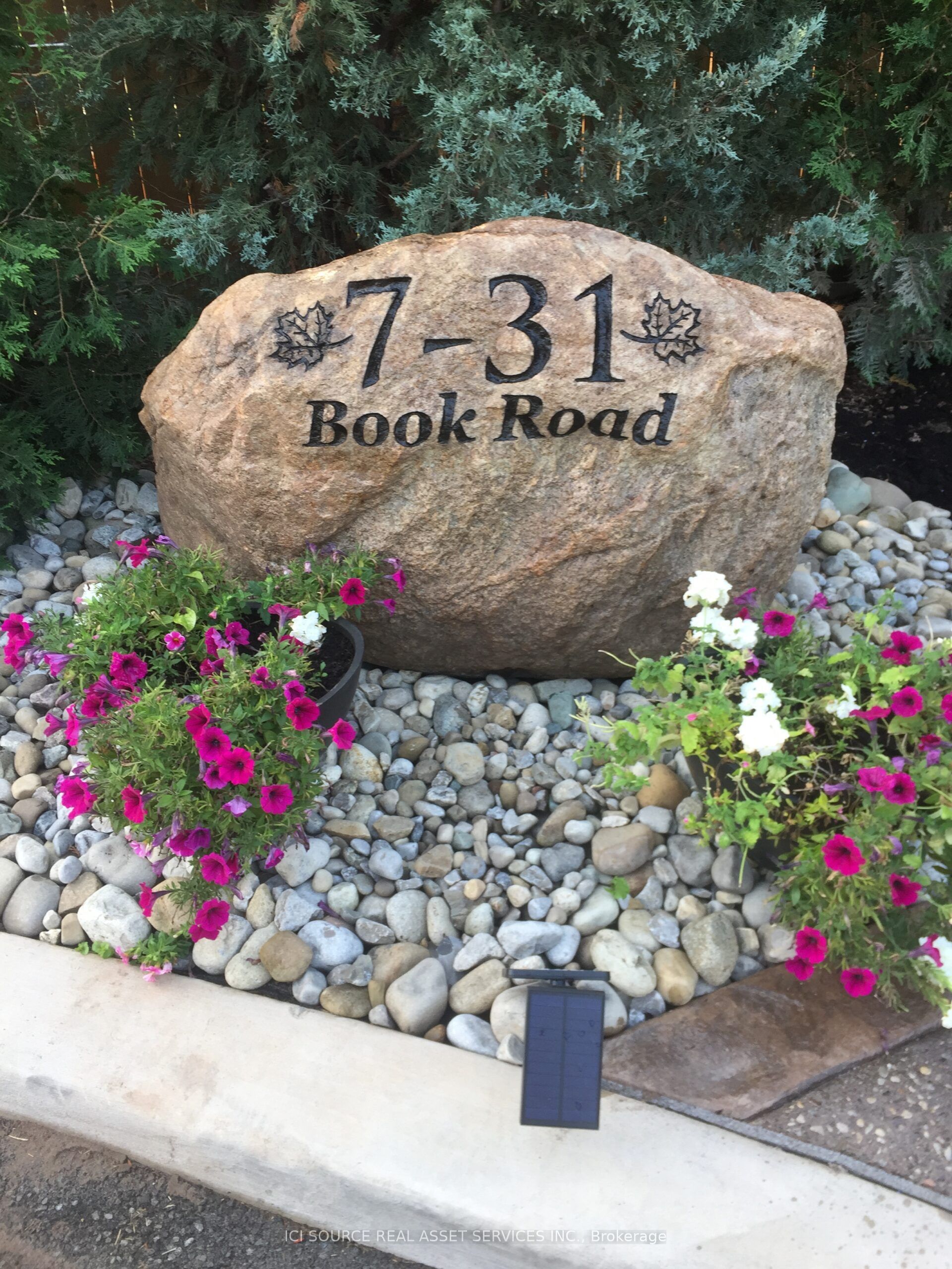31 Book Road 7, Grimsby, ON L3M 2M3 photo 3