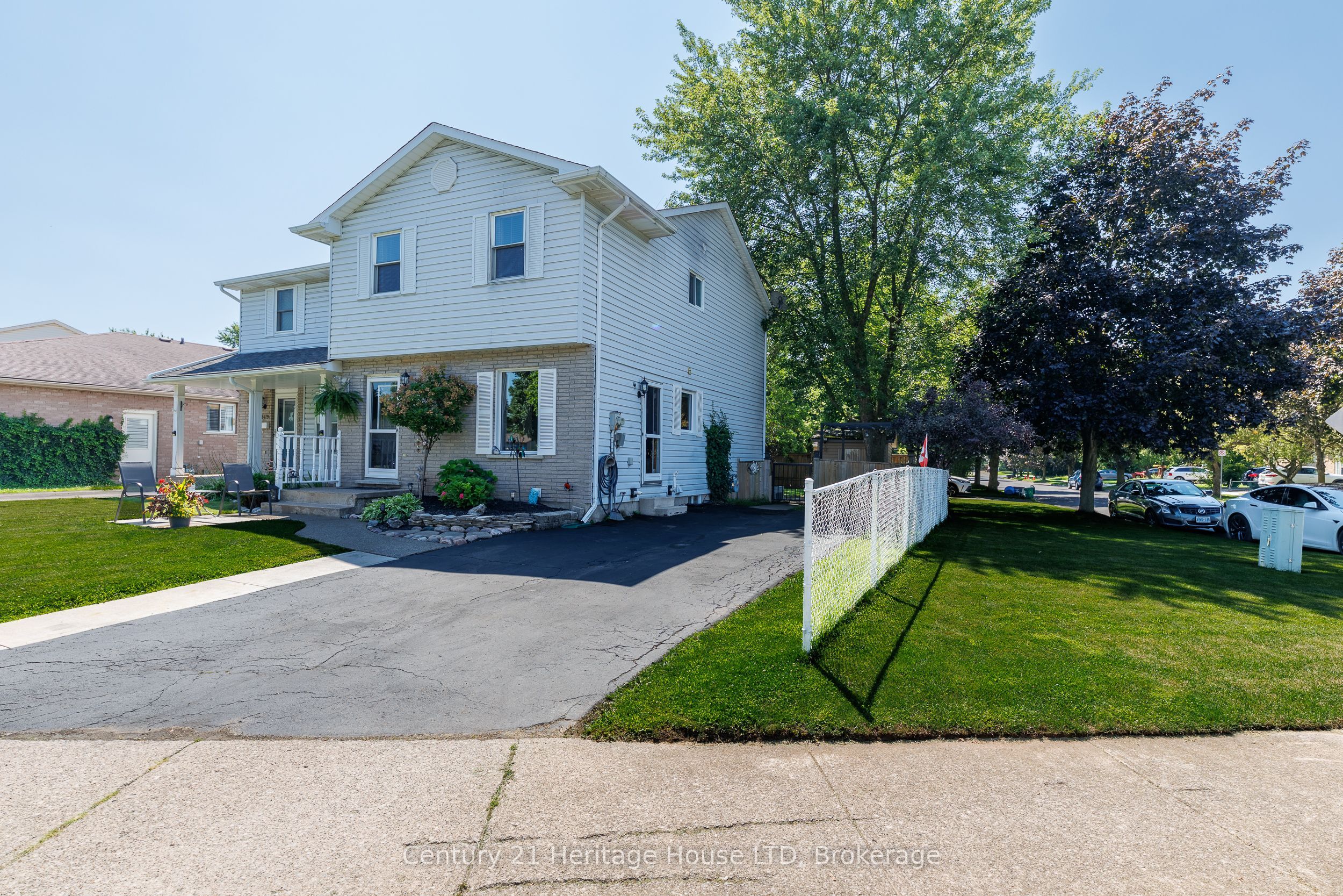 6477 Malibu Drive, Niagara Falls, ON L2H 2W4 photo 3