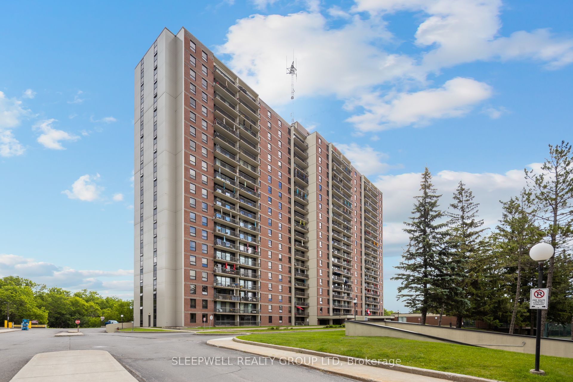 665 Bathgate Drive 712, Overbrook - Castleheights and Area, ON K1K 3Y4 photo 2