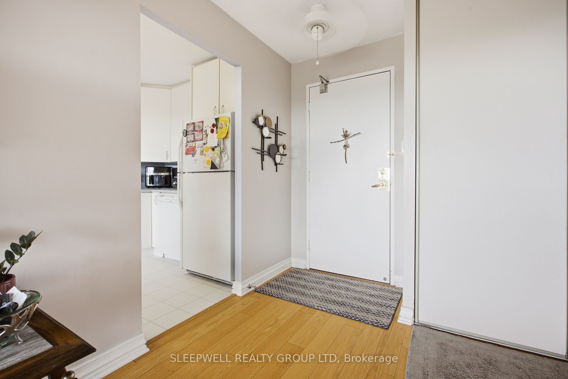 665 Bathgate Drive 712, Overbrook - Castleheights and Area, ON K1K 3Y4 photo 4