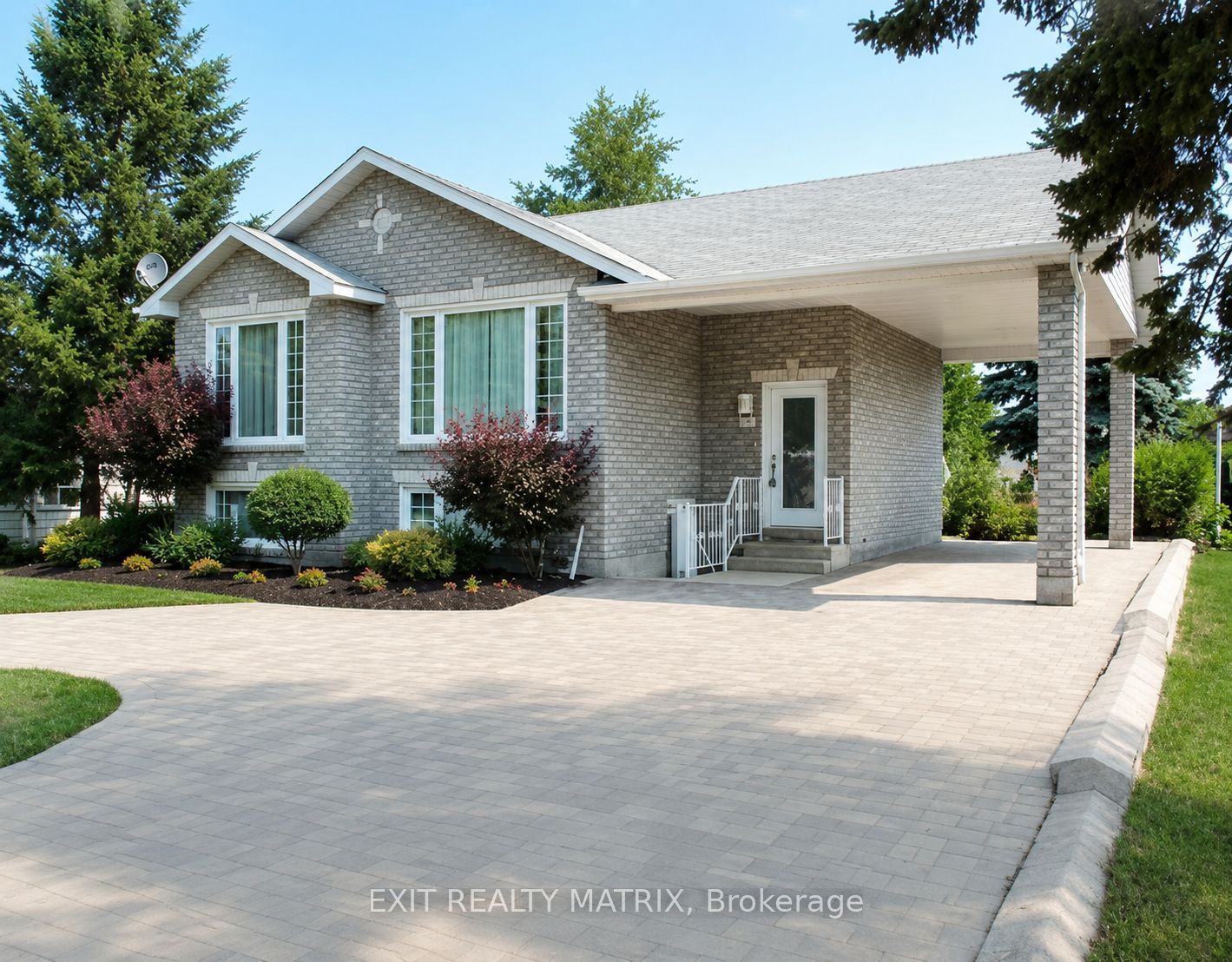 742 Laval Street, Casselman, ON K0A 1M0