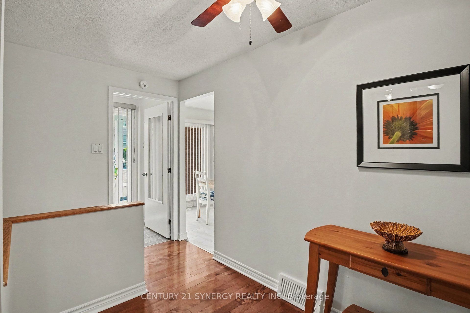 1078 Alenmede Crescent, Britannia Heights - Queensway Terrace N and Area, ON K2B 8H3 photo 5