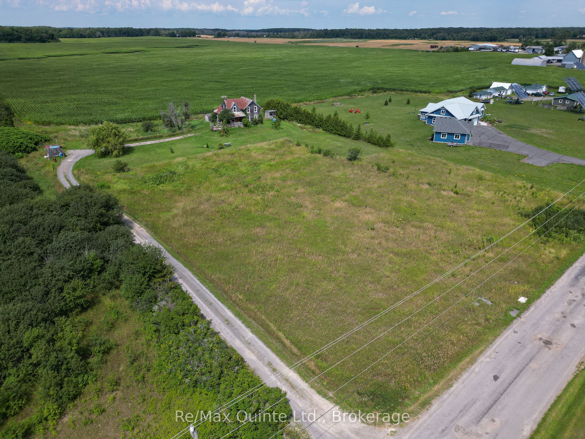 98 Swamp College Road, Prince Edward County, ON K0K 2J0