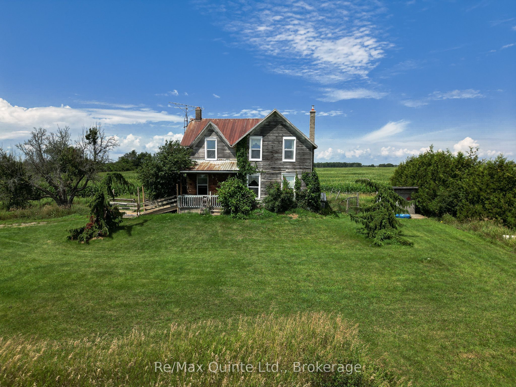 98 Swamp College Road, Prince Edward County, ON K0K 2J0 photo 2