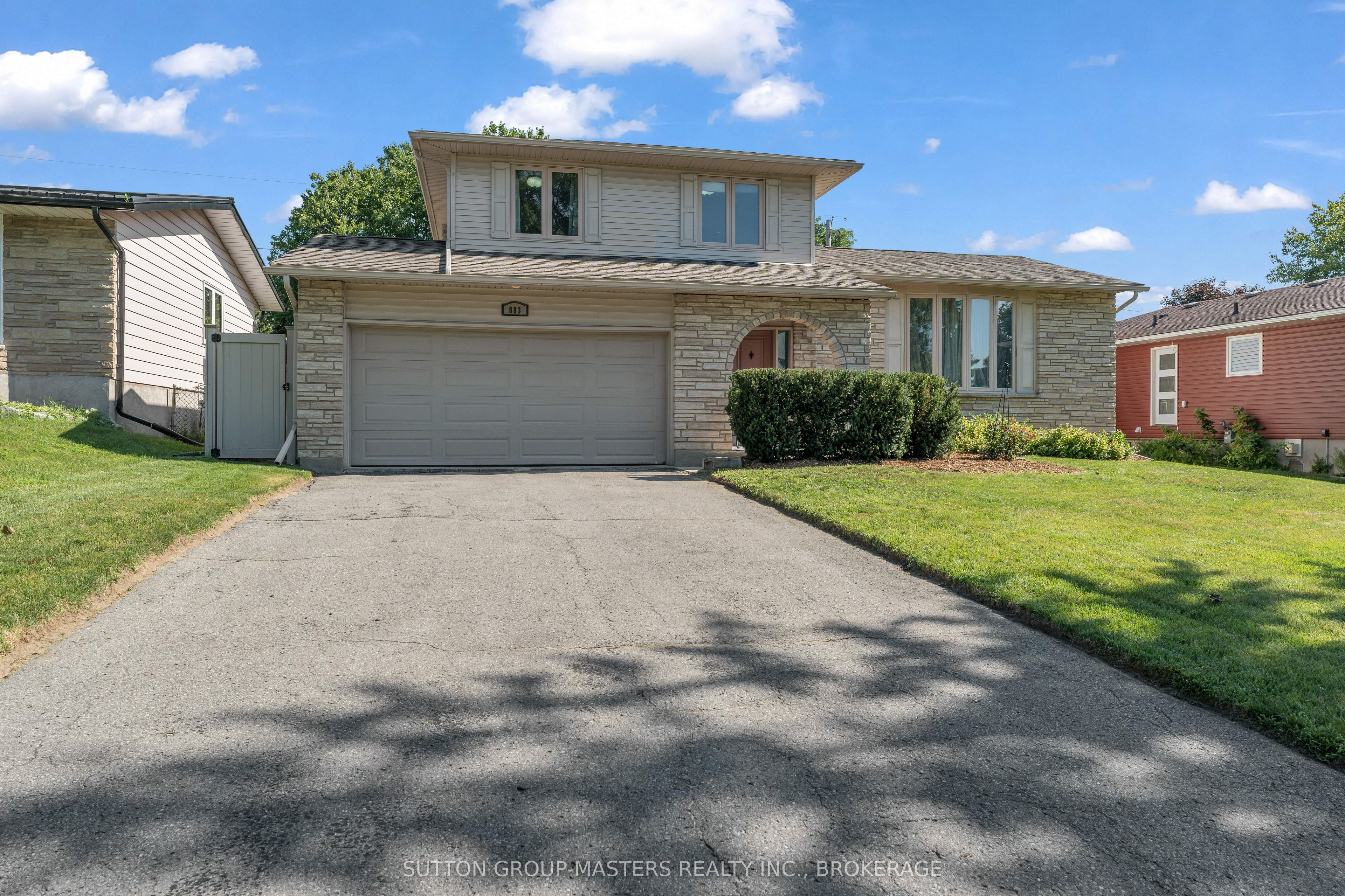 883 Ludgate Crescent, Kingston, ON K7M 6C7 photo 2