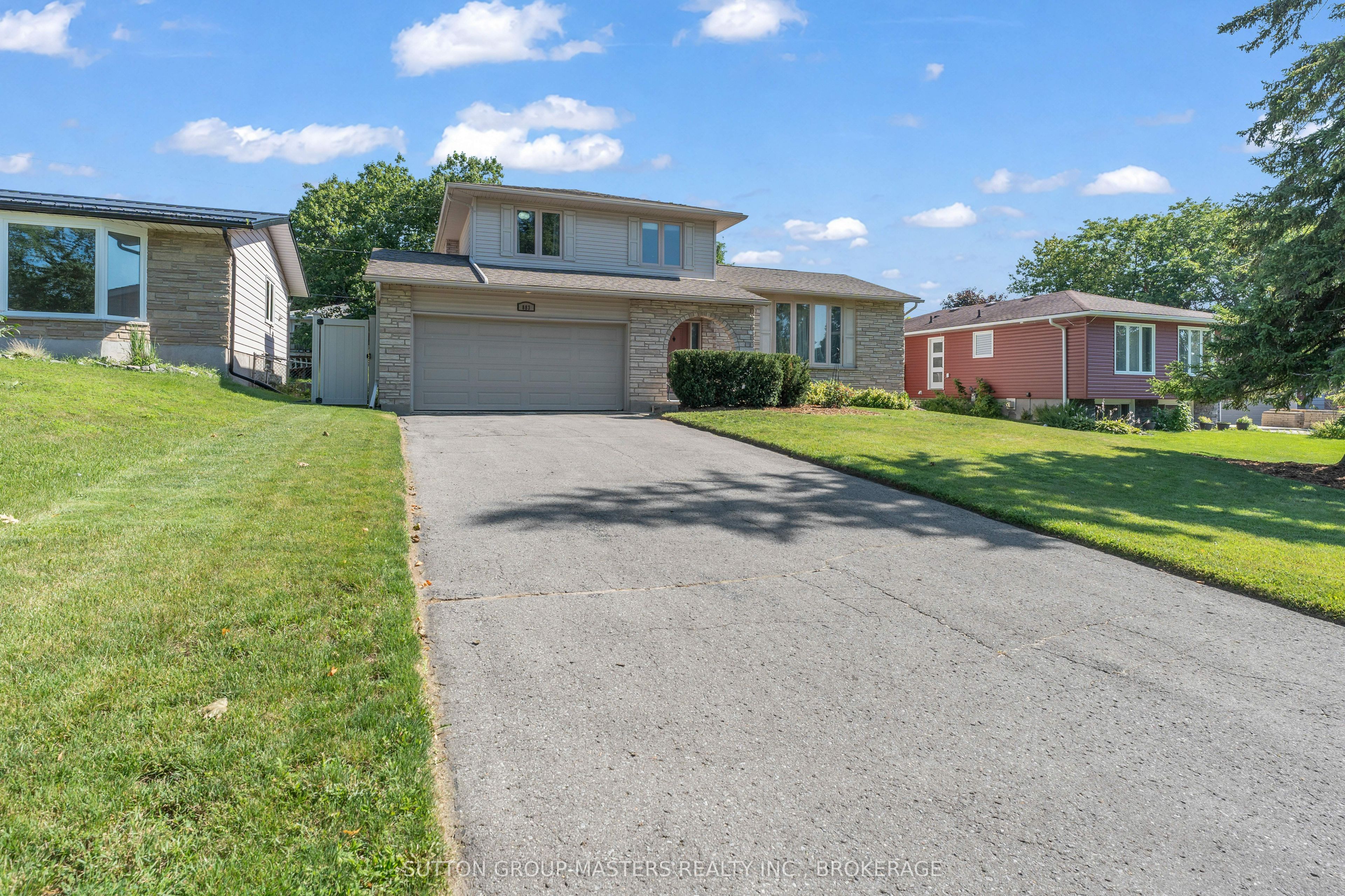 883 Ludgate Crescent, Kingston, ON K7M 6C7 photo 4