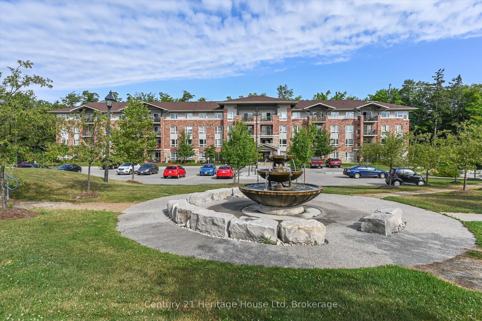625 St David Street S 302, Centre Wellington, ON N1M 0A8 photo 4