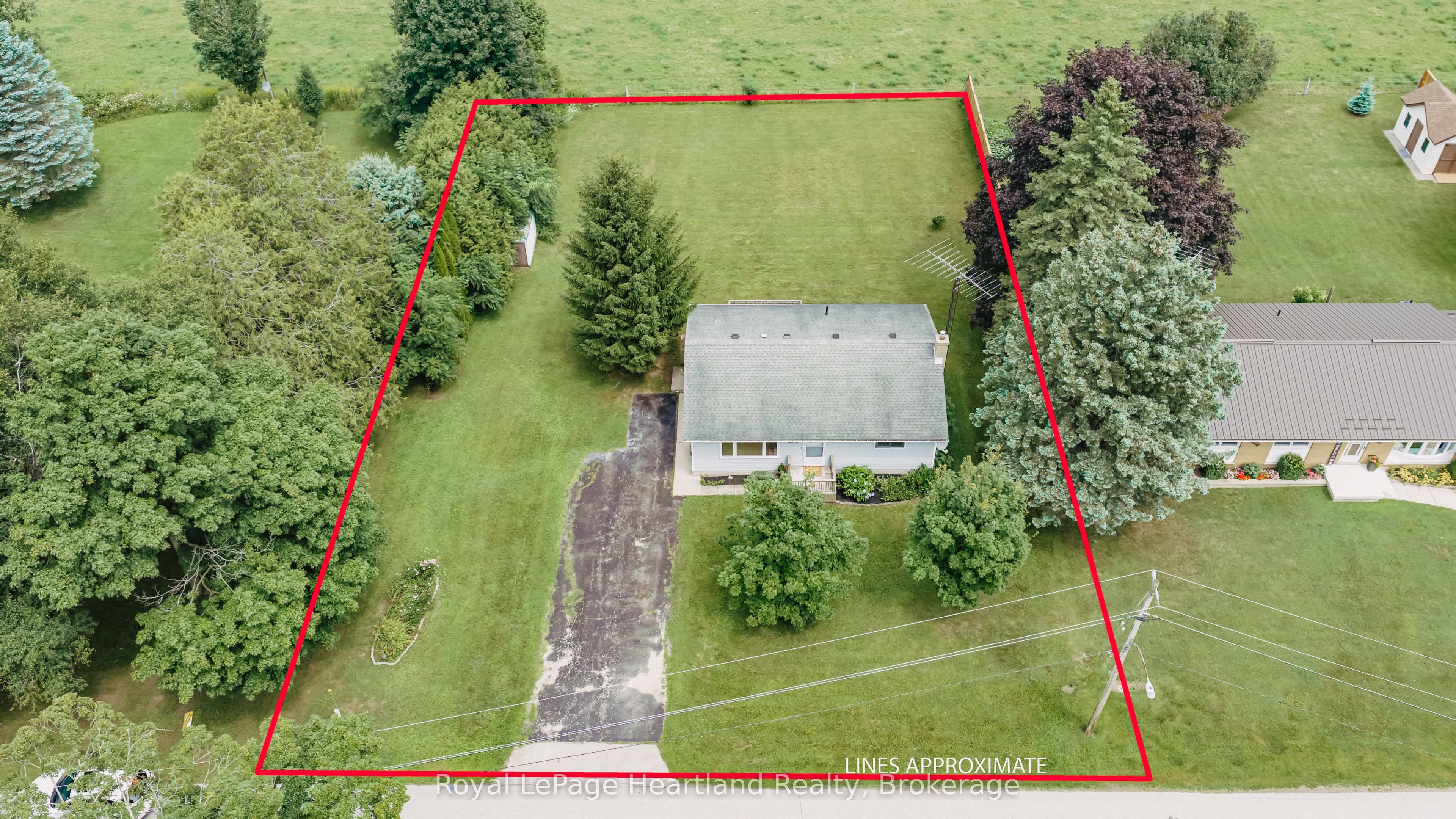 26 Brandon Street, Morris Turnberry, ON N0G 1E0 photo 3