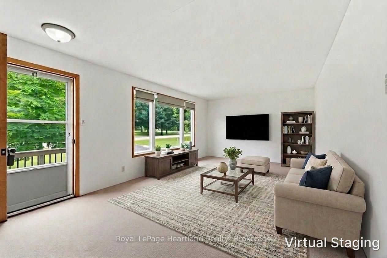 26 Brandon Street, Morris Turnberry, ON N0G 1E0 photo 5