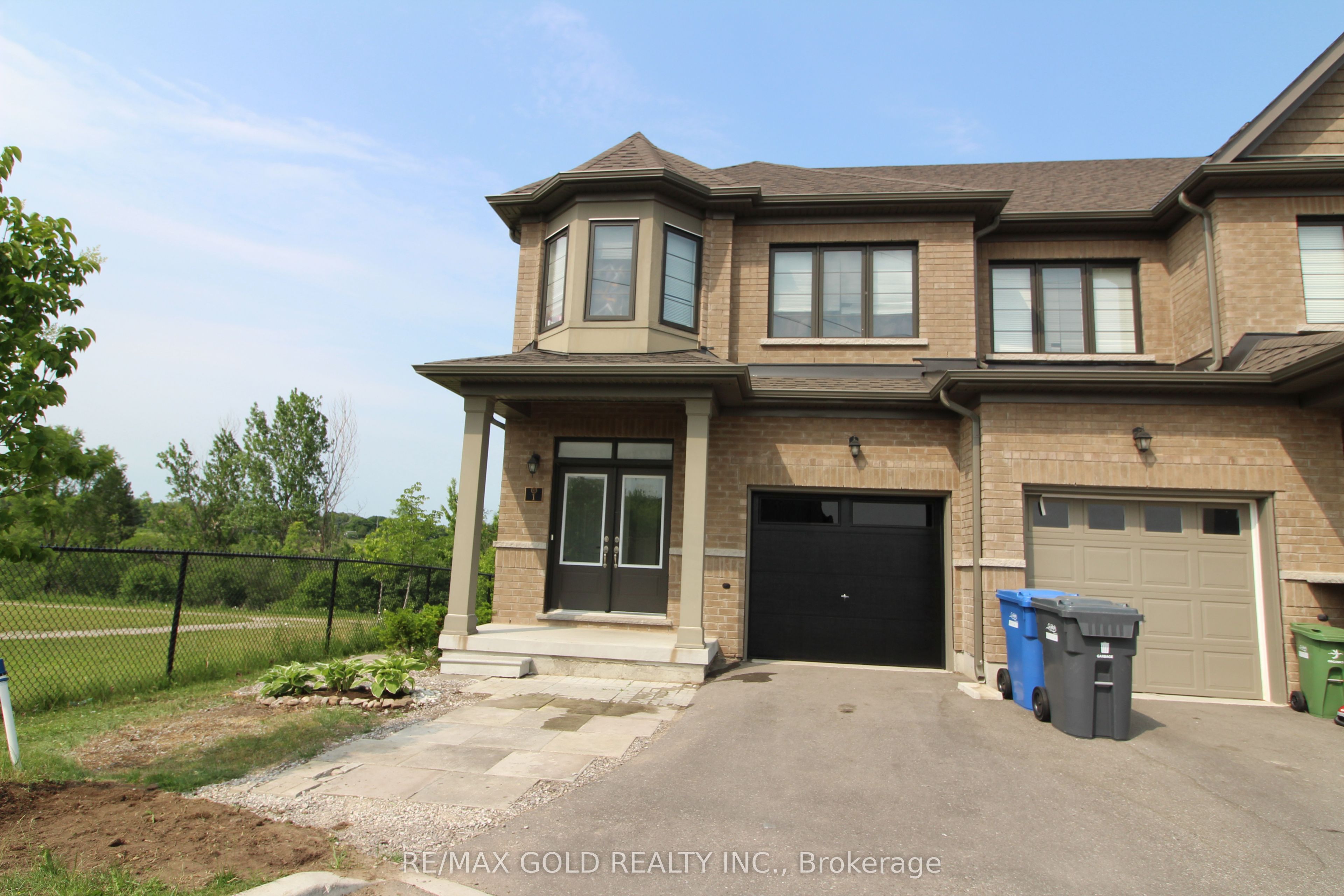 166 Deerpath Drive 1, Guelph, ON N1K 1W6 photo 3