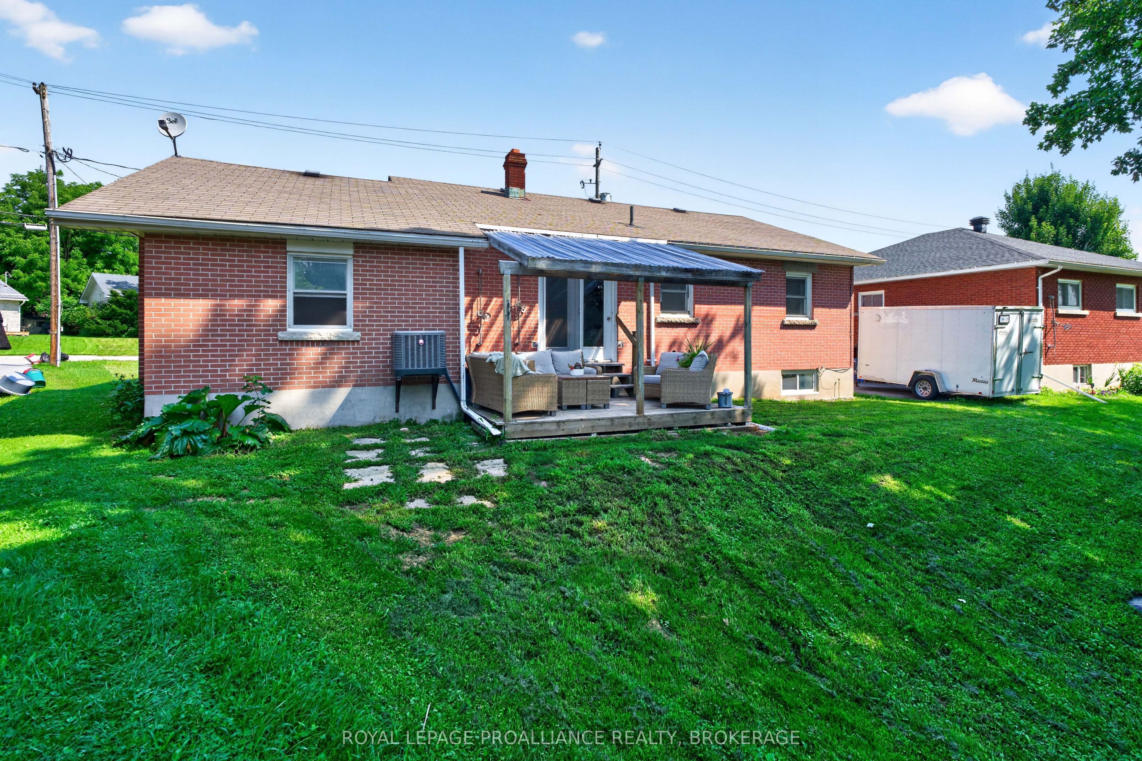 26 Mclean Boulevard, Perth, ON K7H 2Z3 photo 2