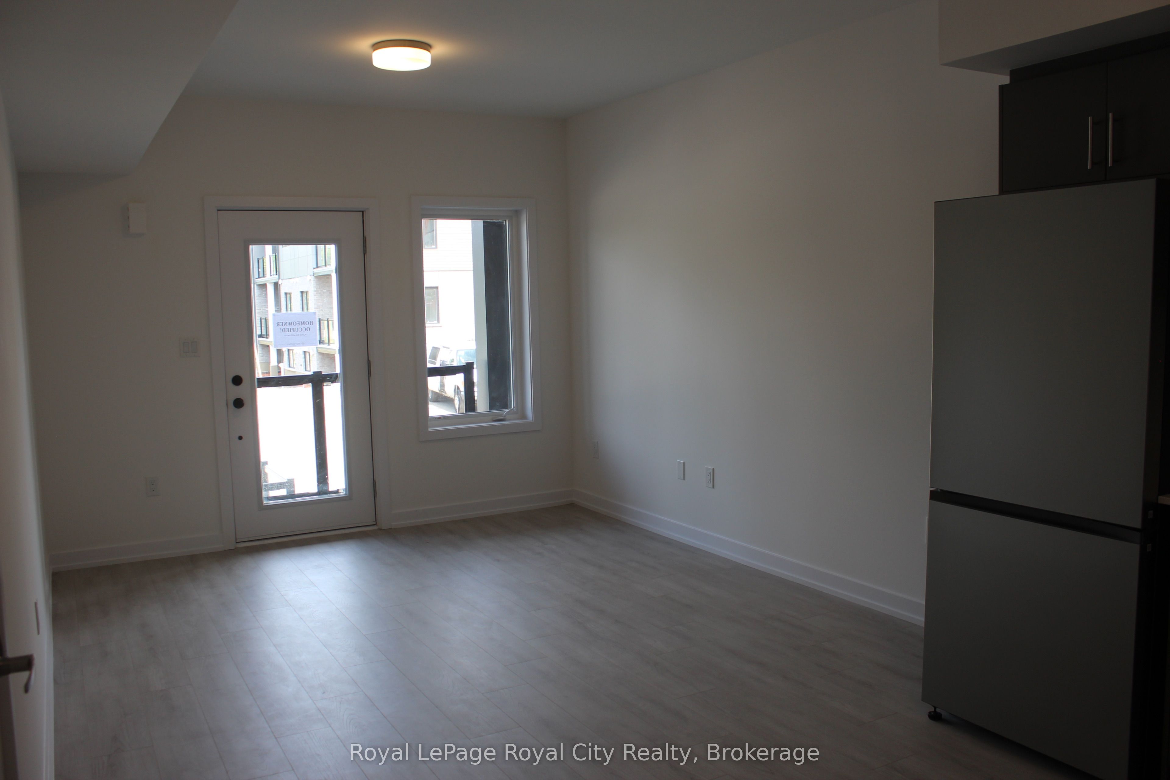42 Lowes Road W 60, Guelph, ON N1G 0H6 photo 5