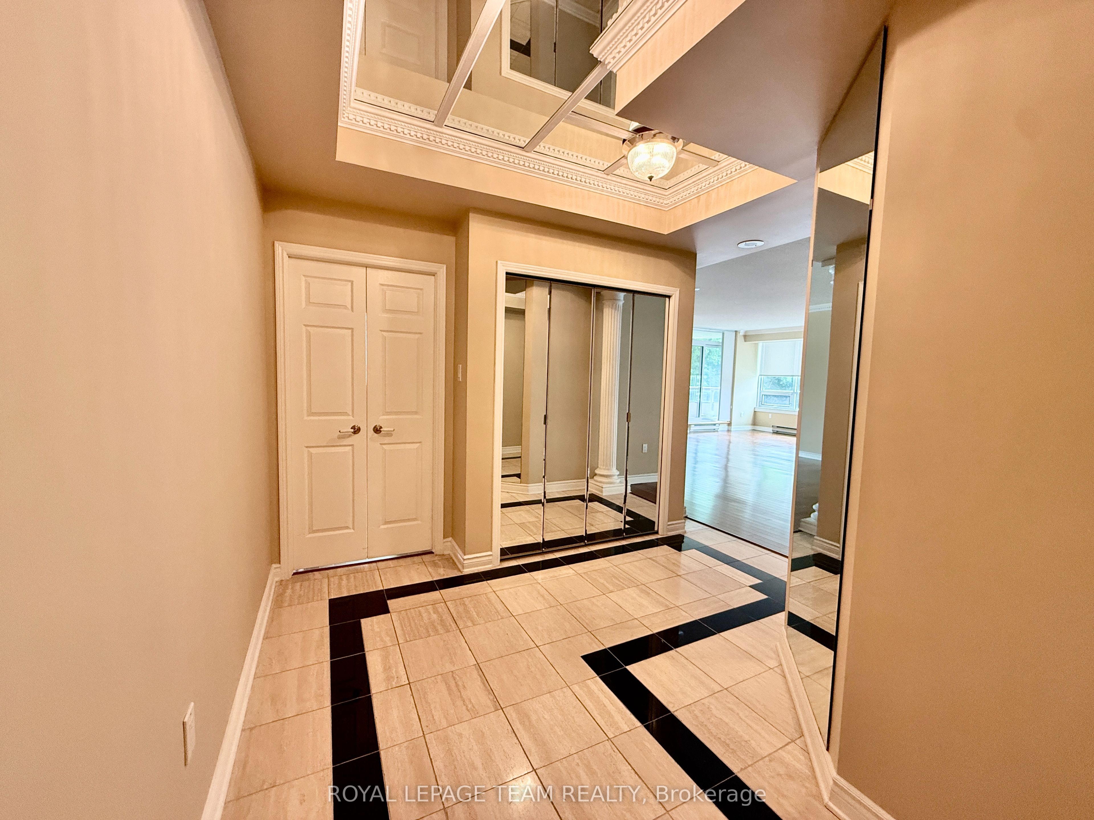 1480 Riverside Drive 205, Alta Vista and Area, ON K1G 5H2 photo 3
