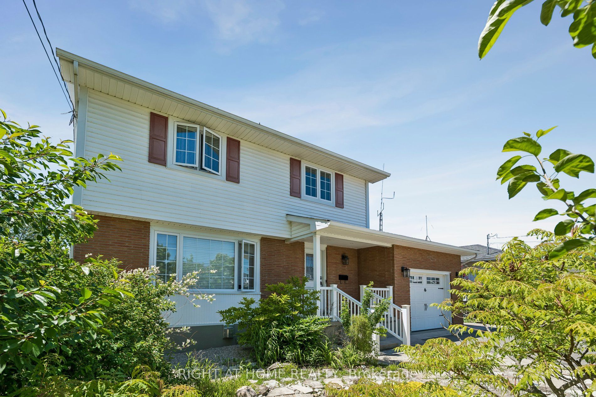 15 KING Street, Fort Erie, ON L2A 3Z3 photo 3