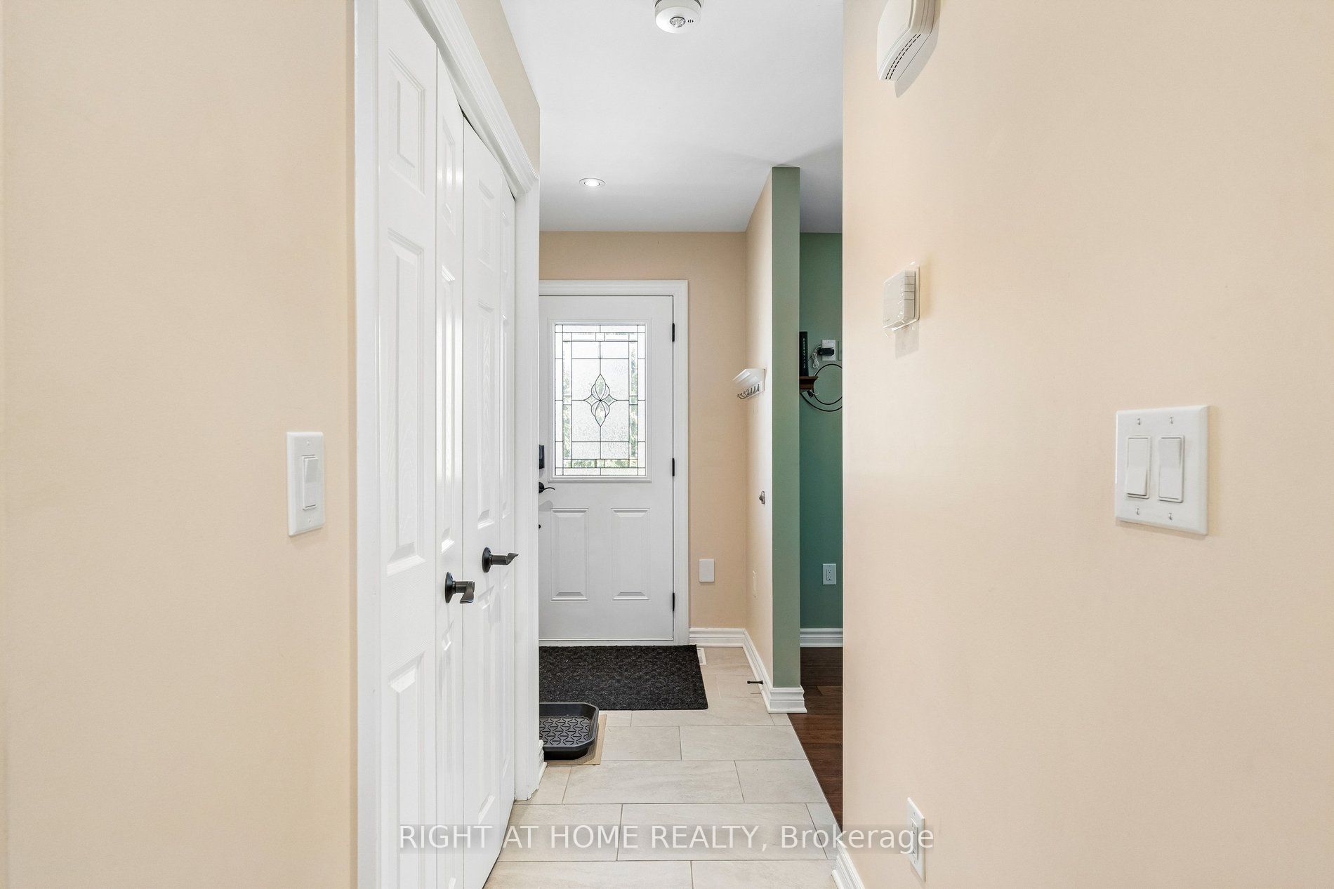 15 KING Street, Fort Erie, ON L2A 3Z3 photo 5