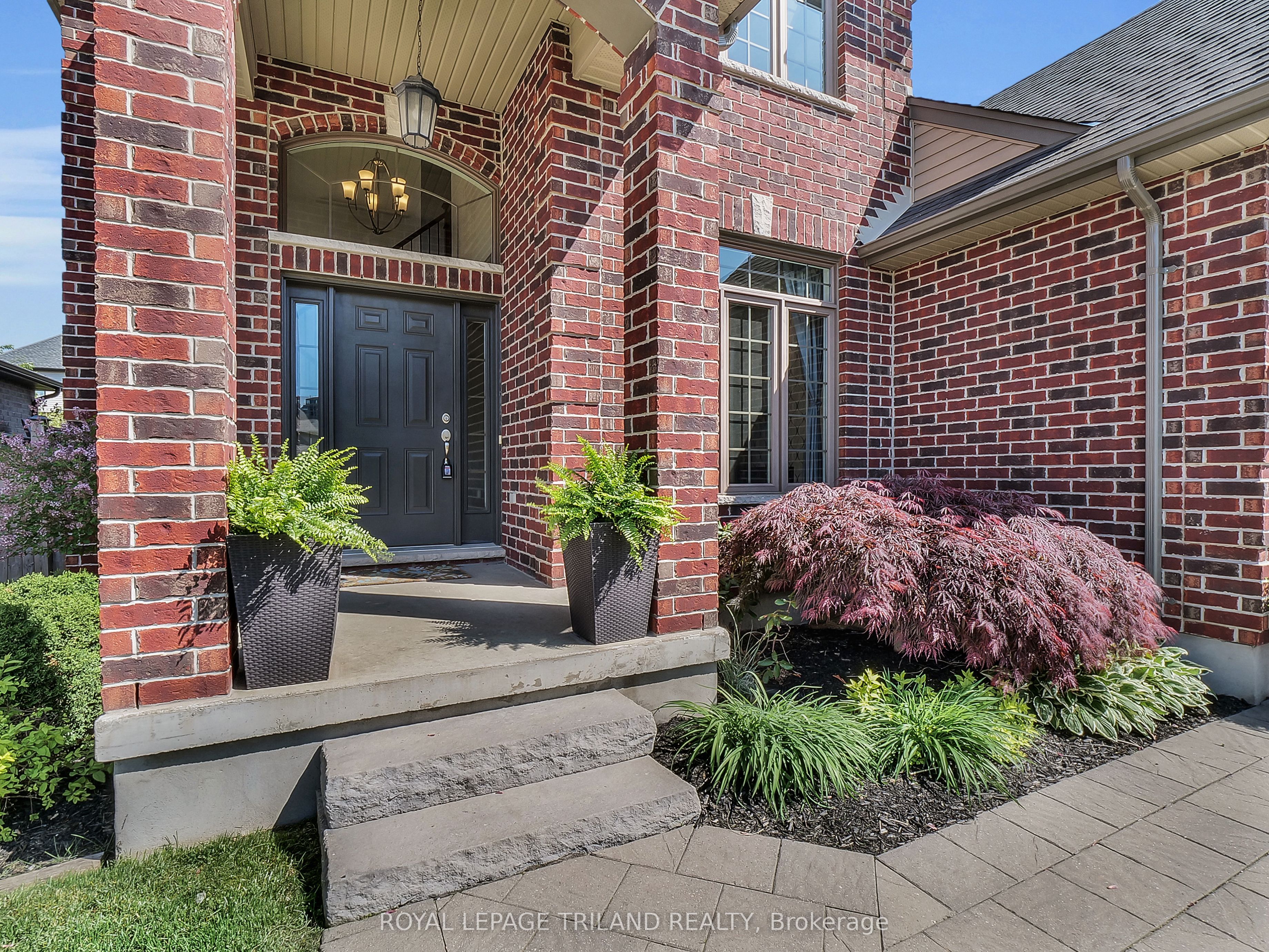 3208 Morgan Avenue, London South, ON N6L 0B8 photo 2