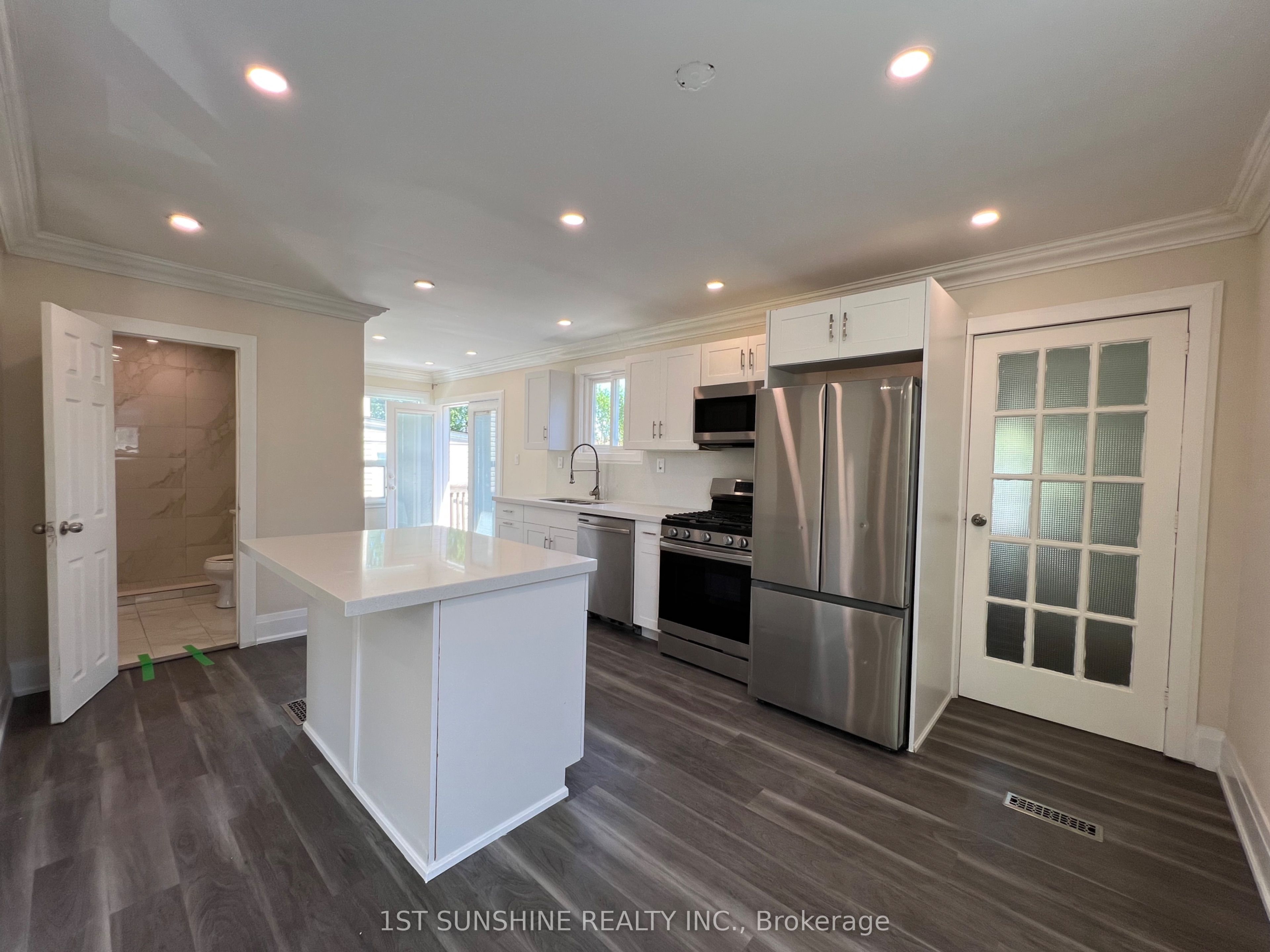 40 BARTLETT Street, St. Catharines, ON L2M 5L1