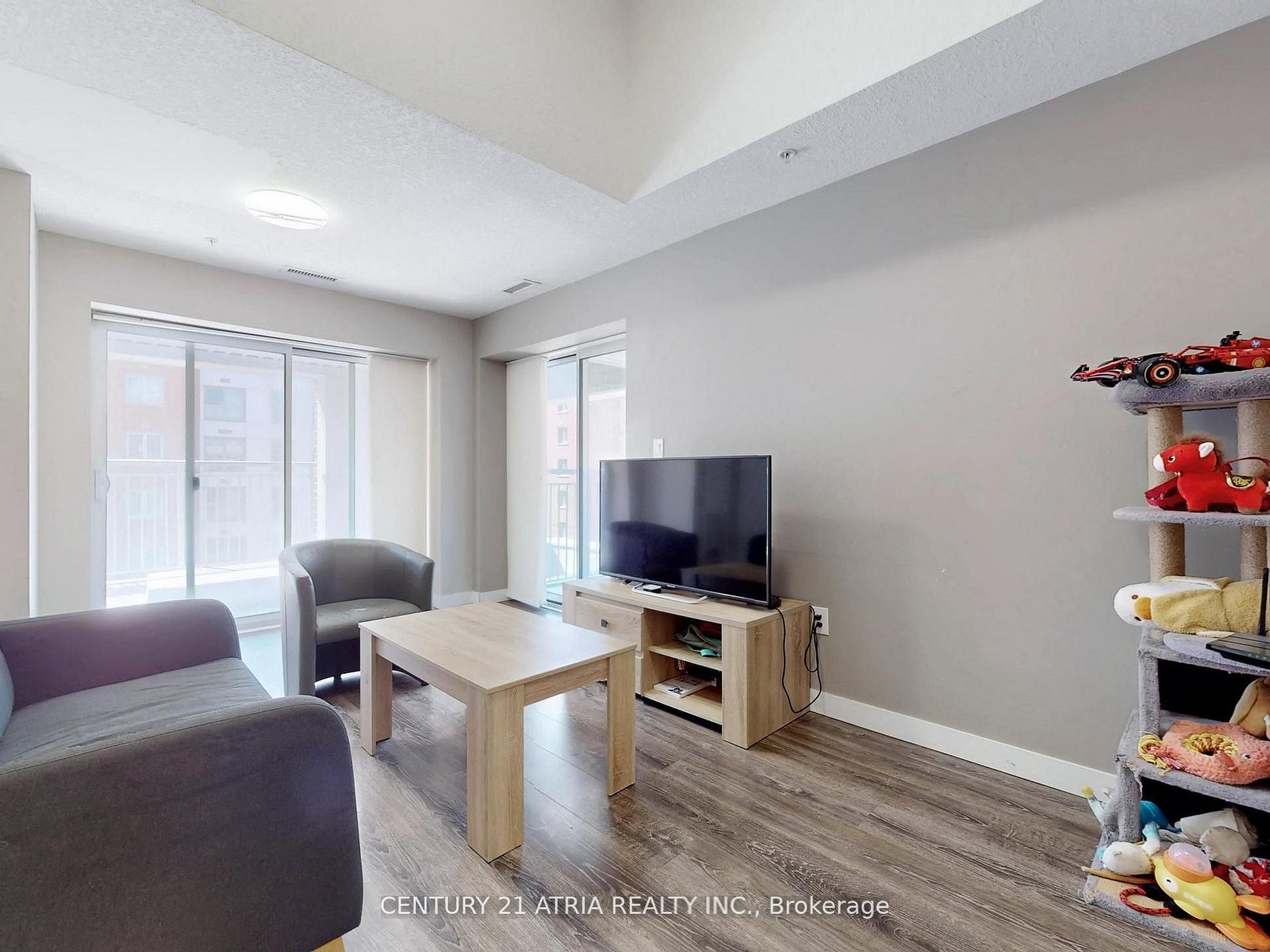 280 Lester Street 308, Waterloo, ON N2L 0G2 photo 3