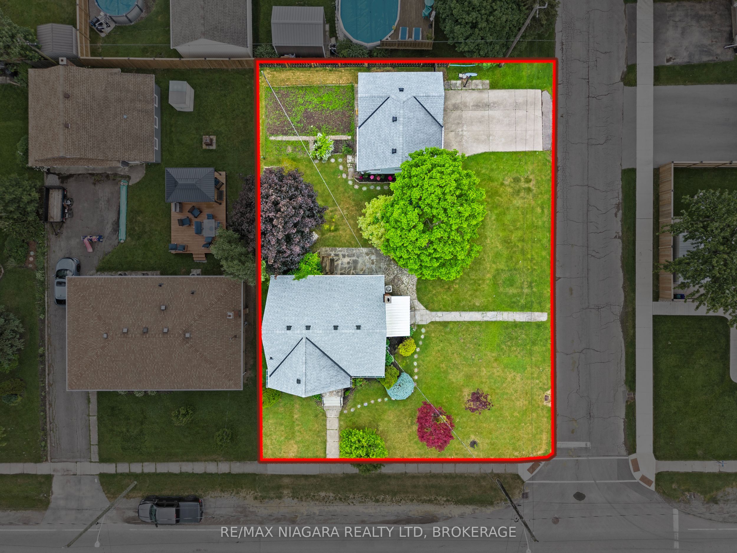230 Wellington Street, Port Colborne, ON L3K 2K2 photo 3