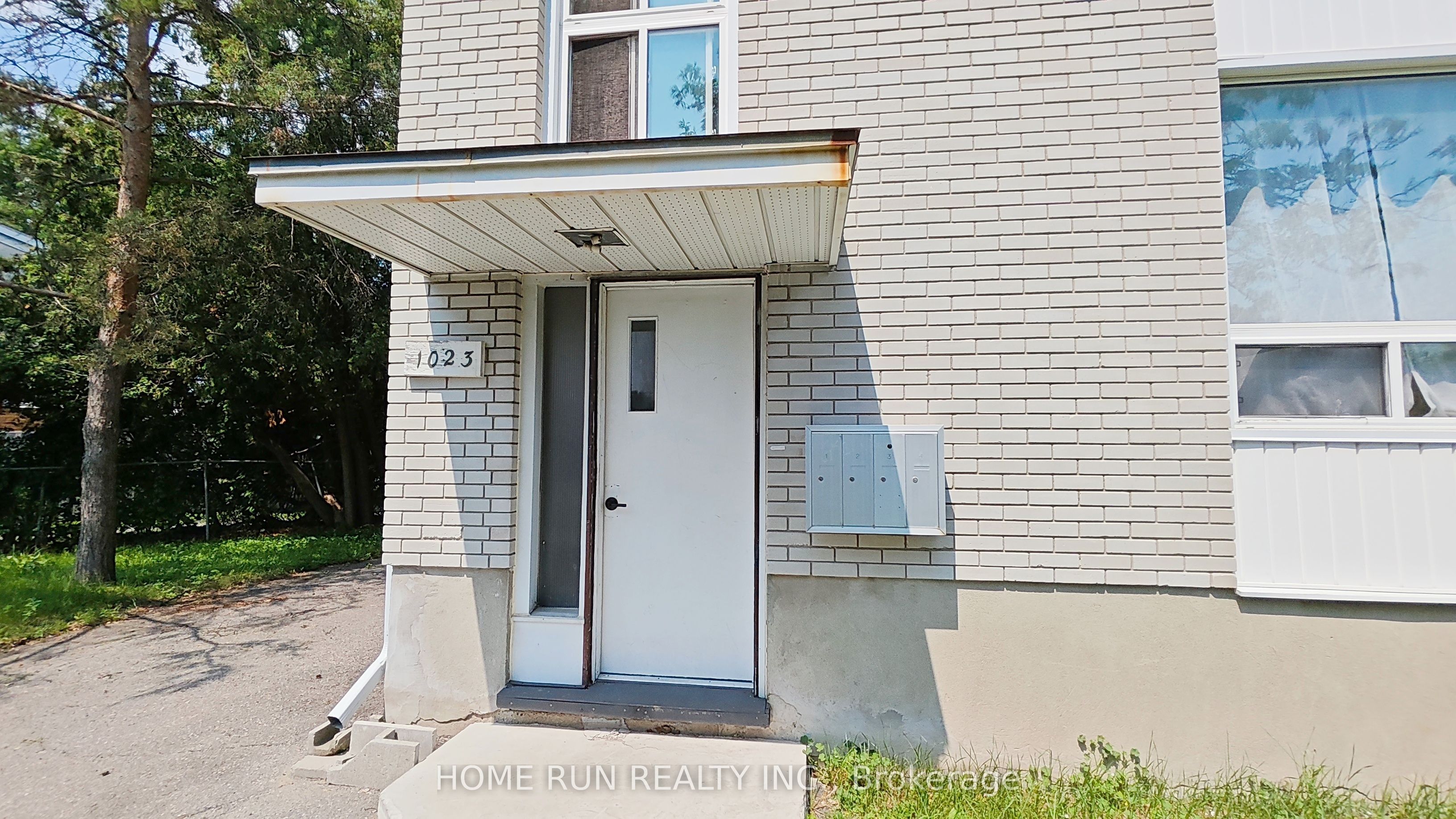 1023 Meadowlands Drive, Mooneys Bay - Carleton Heights and Area, ON K2C 0K5 photo 4