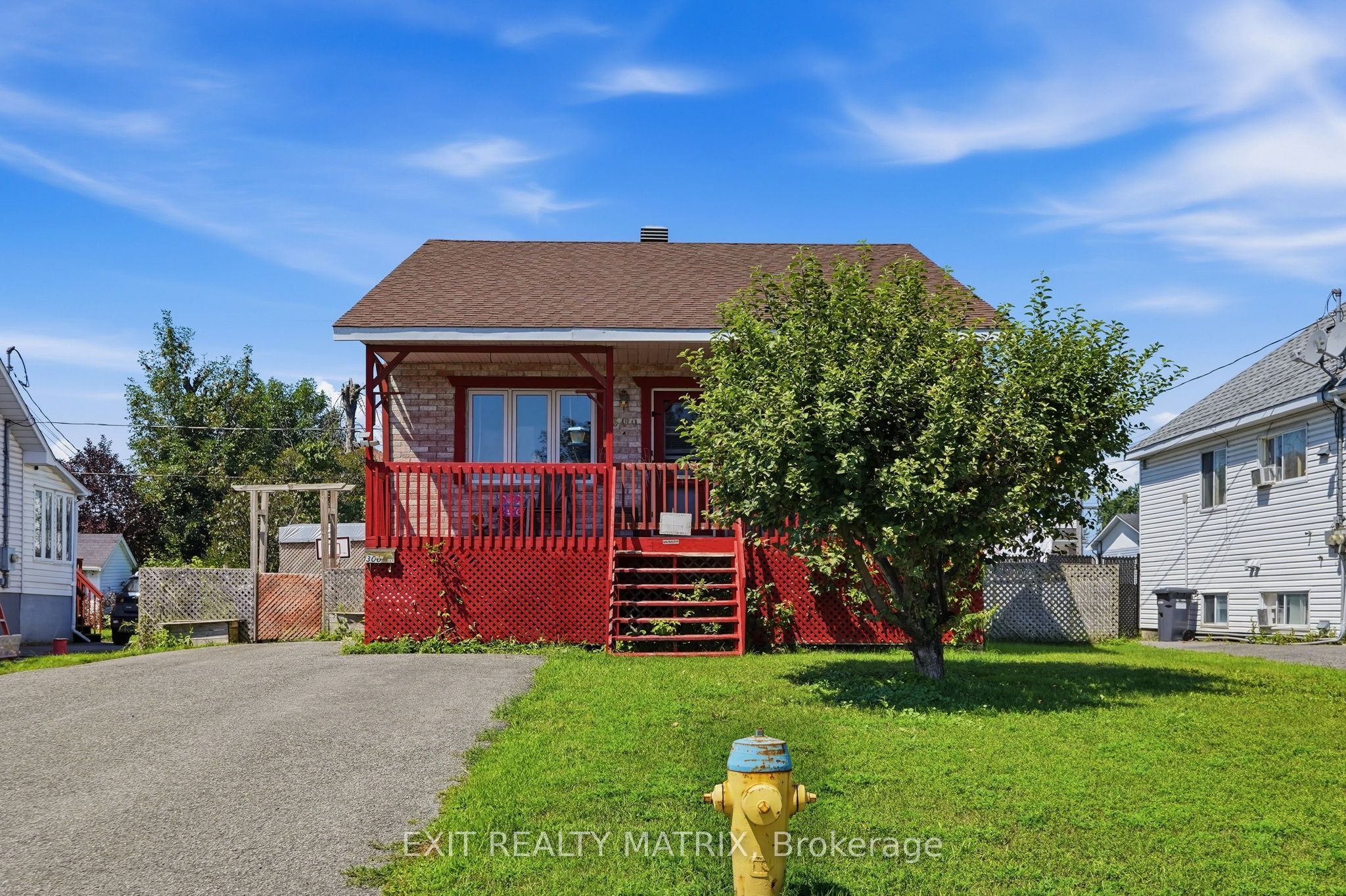300 Tupper Street, Hawkesbury, ON K6A 2V2 photo 3