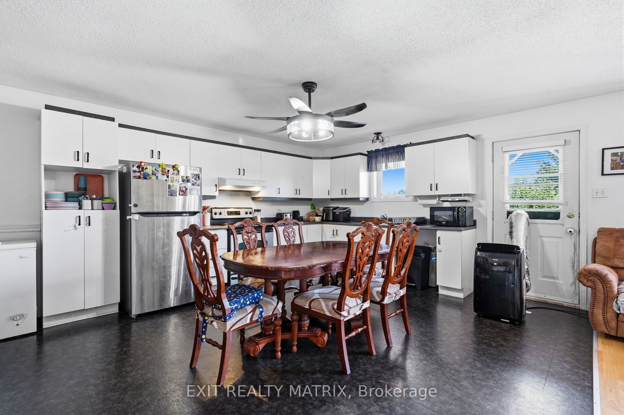 300 Tupper Street, Hawkesbury, ON K6A 2V2 photo 4