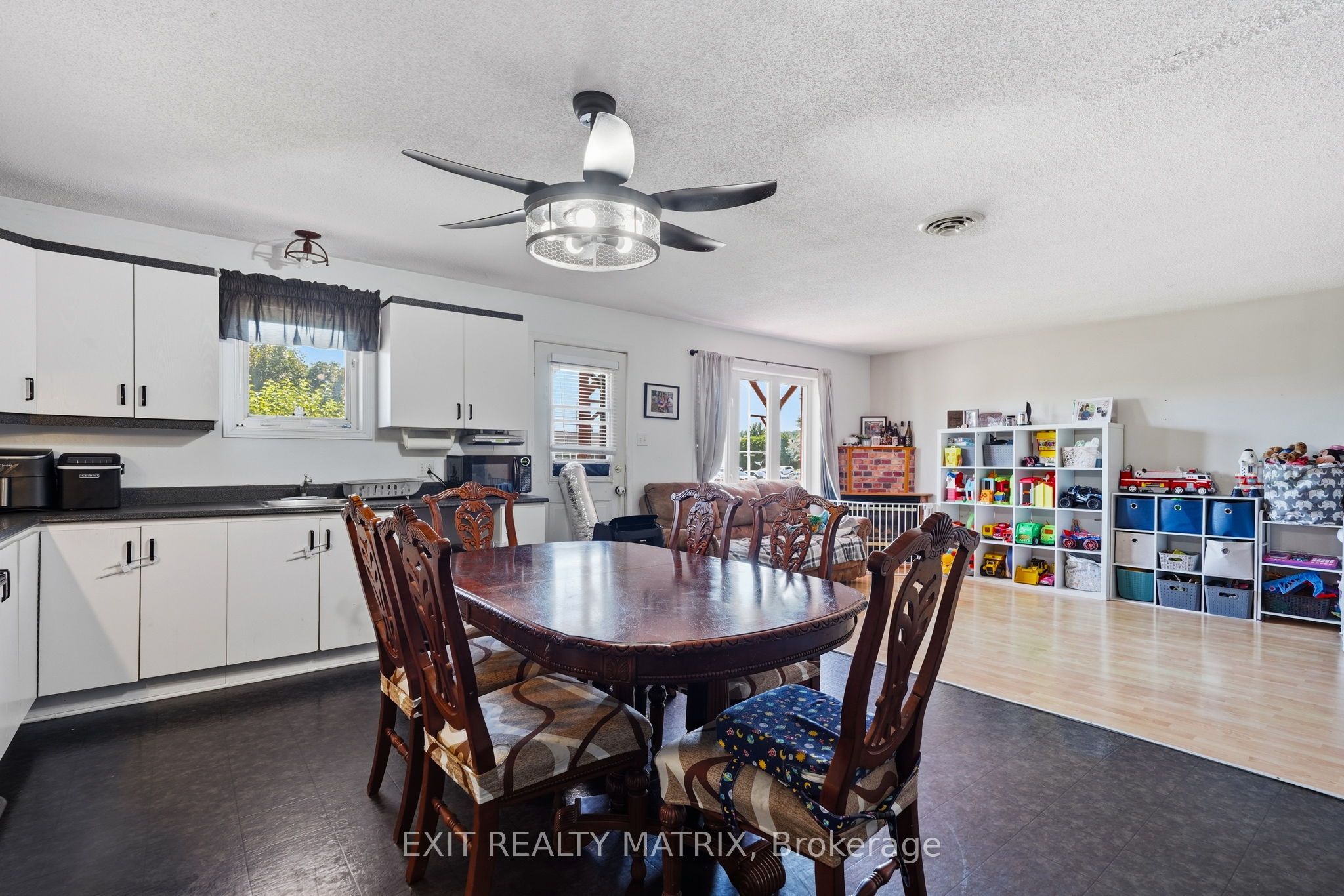 300 Tupper Street, Hawkesbury, ON K6A 2V2 photo 5
