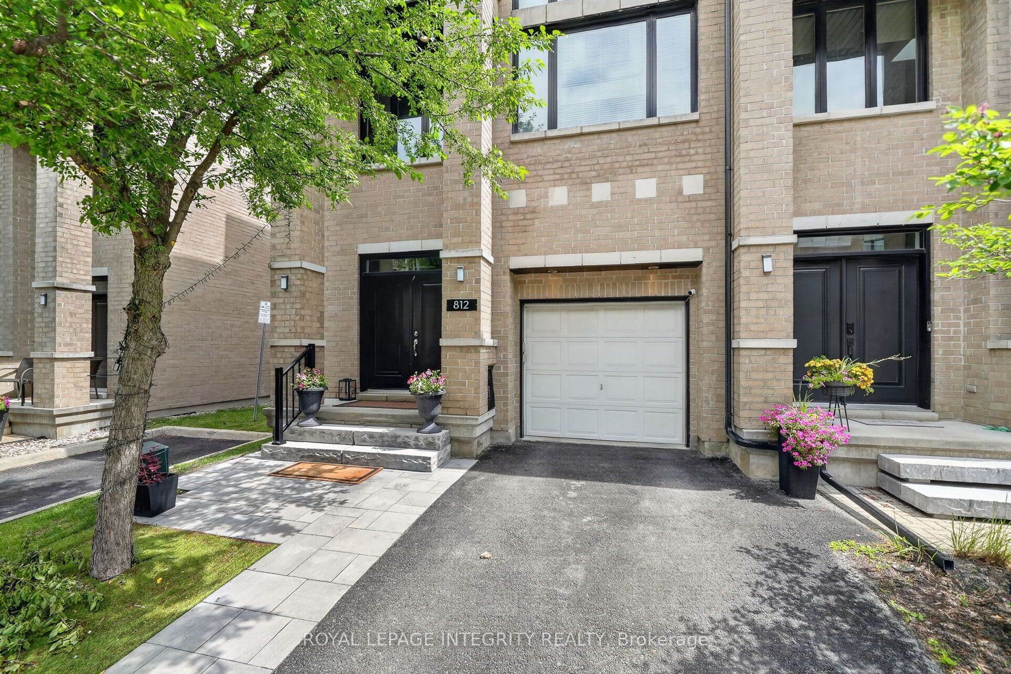 812 Petra Private, Kanata, ON K2T 0G3 photo 2
