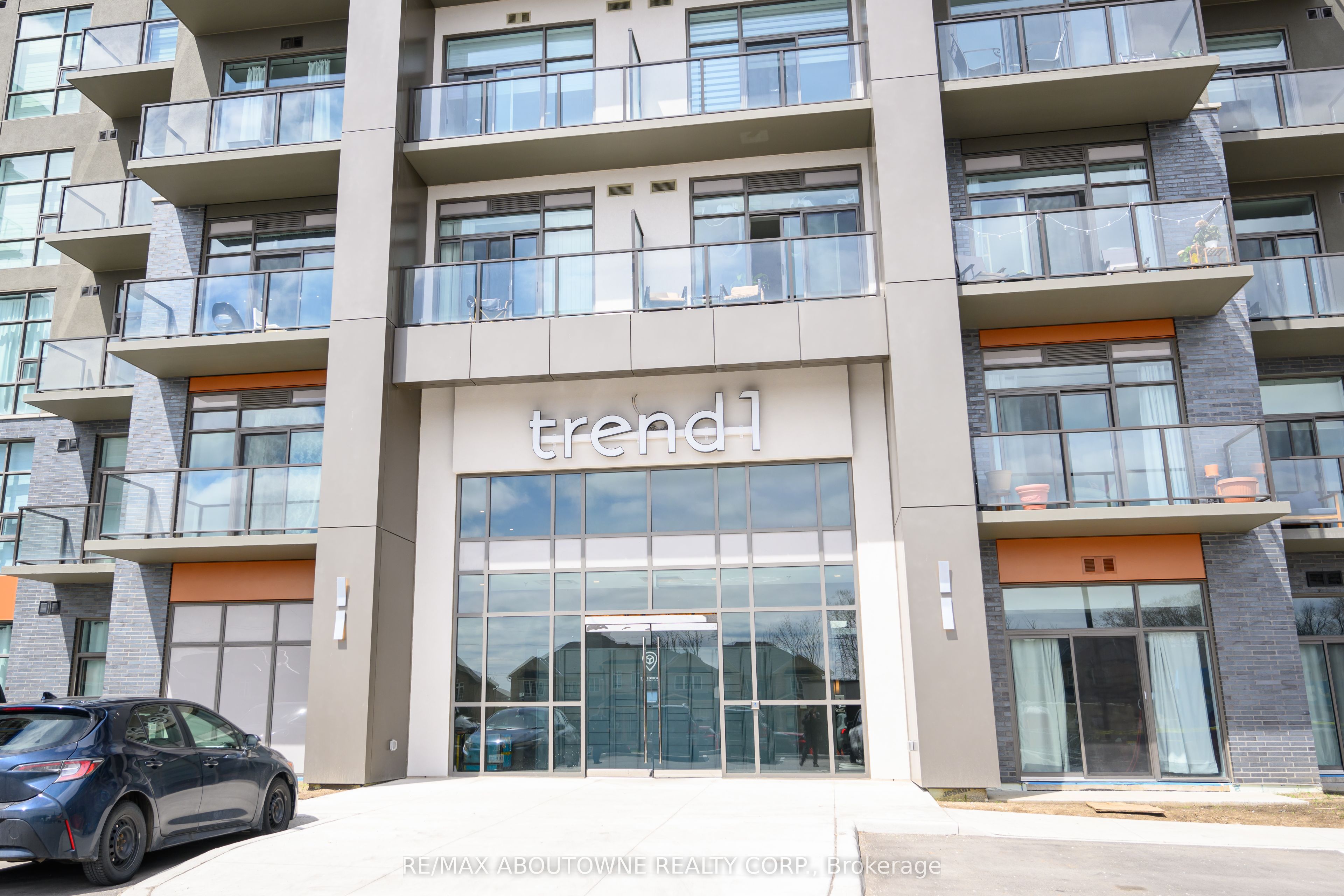 450 Dundas Street 334, Hamilton, ON L0R 2H2 photo 3