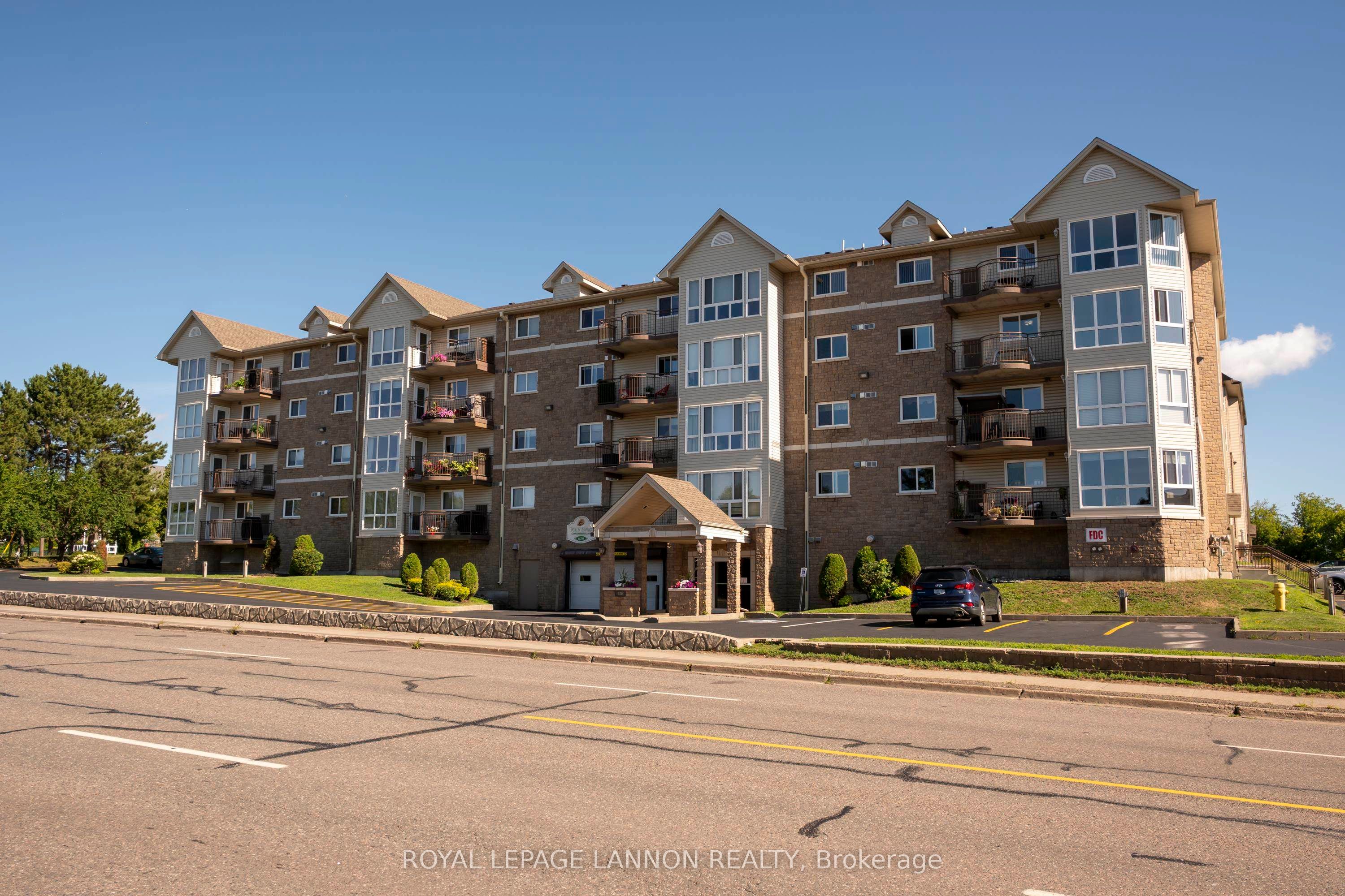 101 - 620 Red River Road, Thunder Bay, ON P7E 6S1