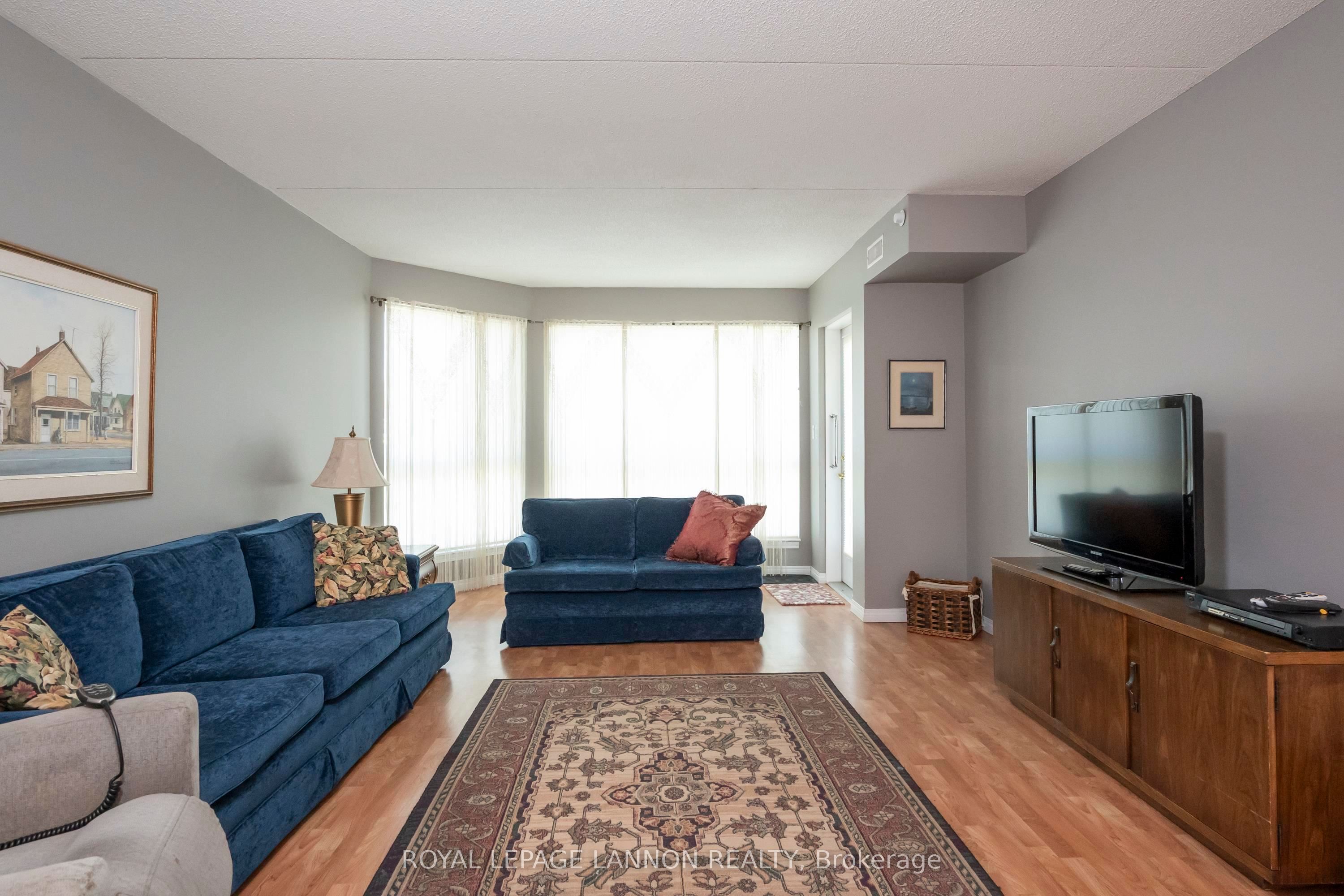 101 - 620 Red River Road, Thunder Bay, ON P7E 6S1 photo 3