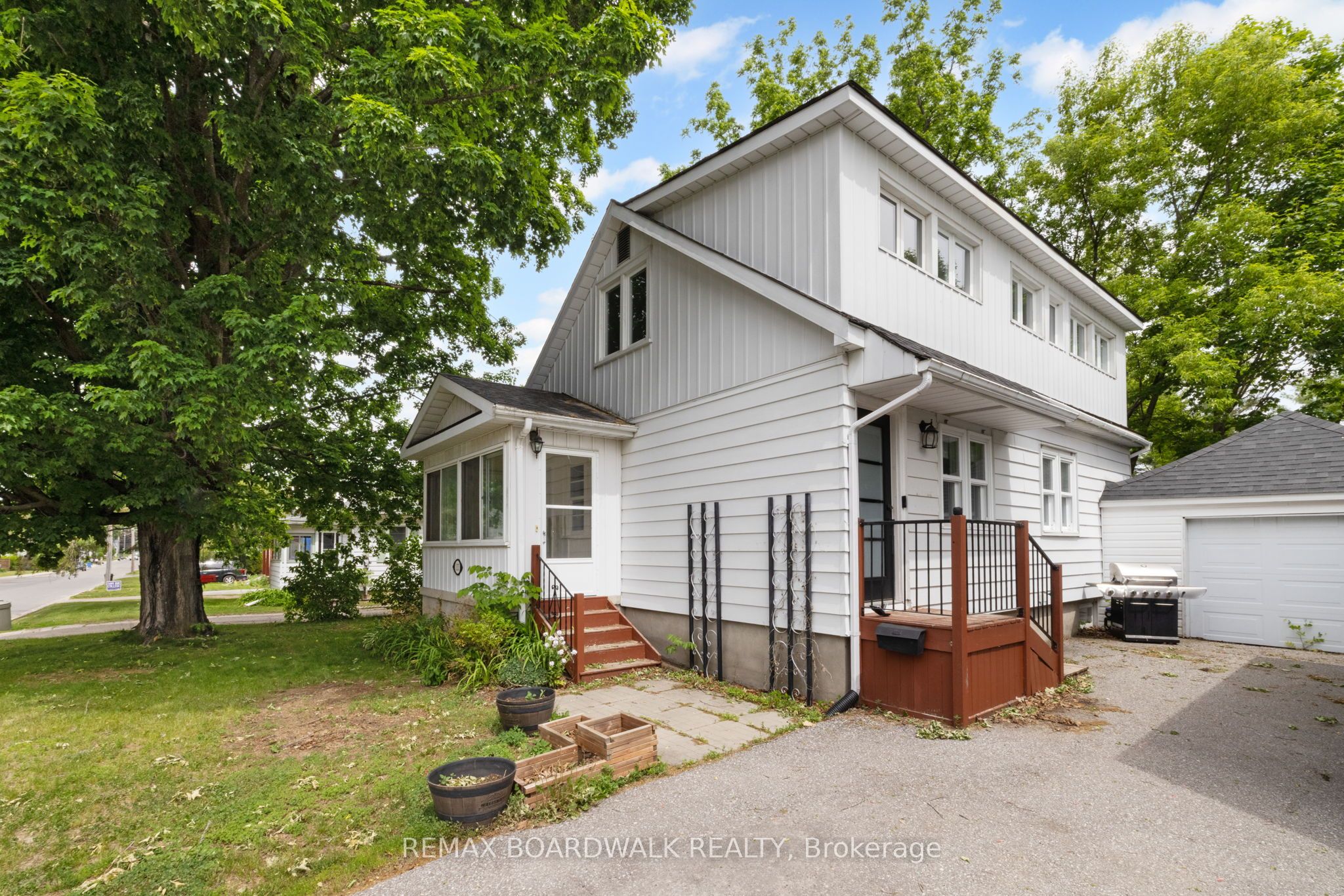 111 Beckwith Street E, Perth, ON K7H 1C8 photo 2